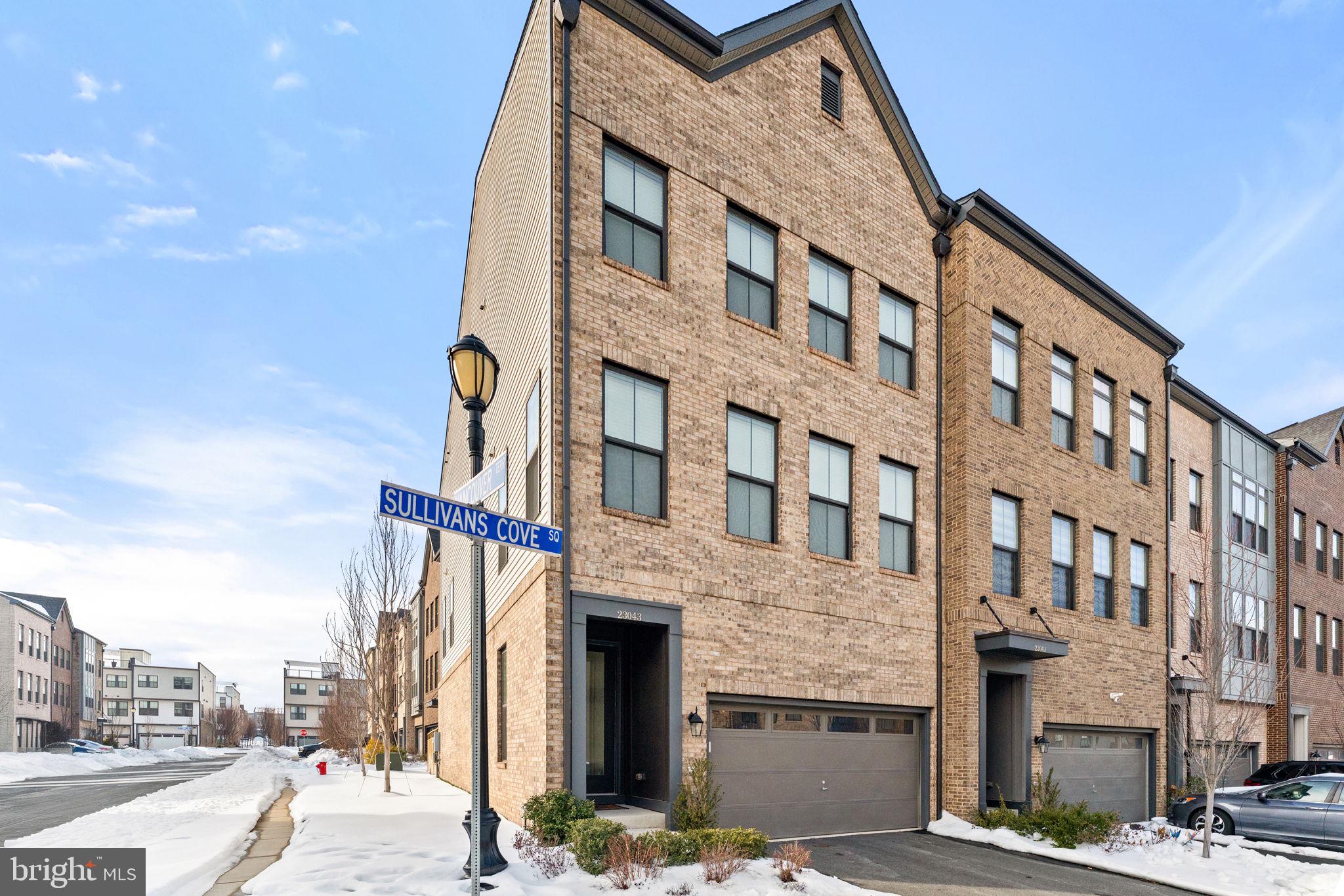 BRAMBLETON TOWN CENTER - Residential