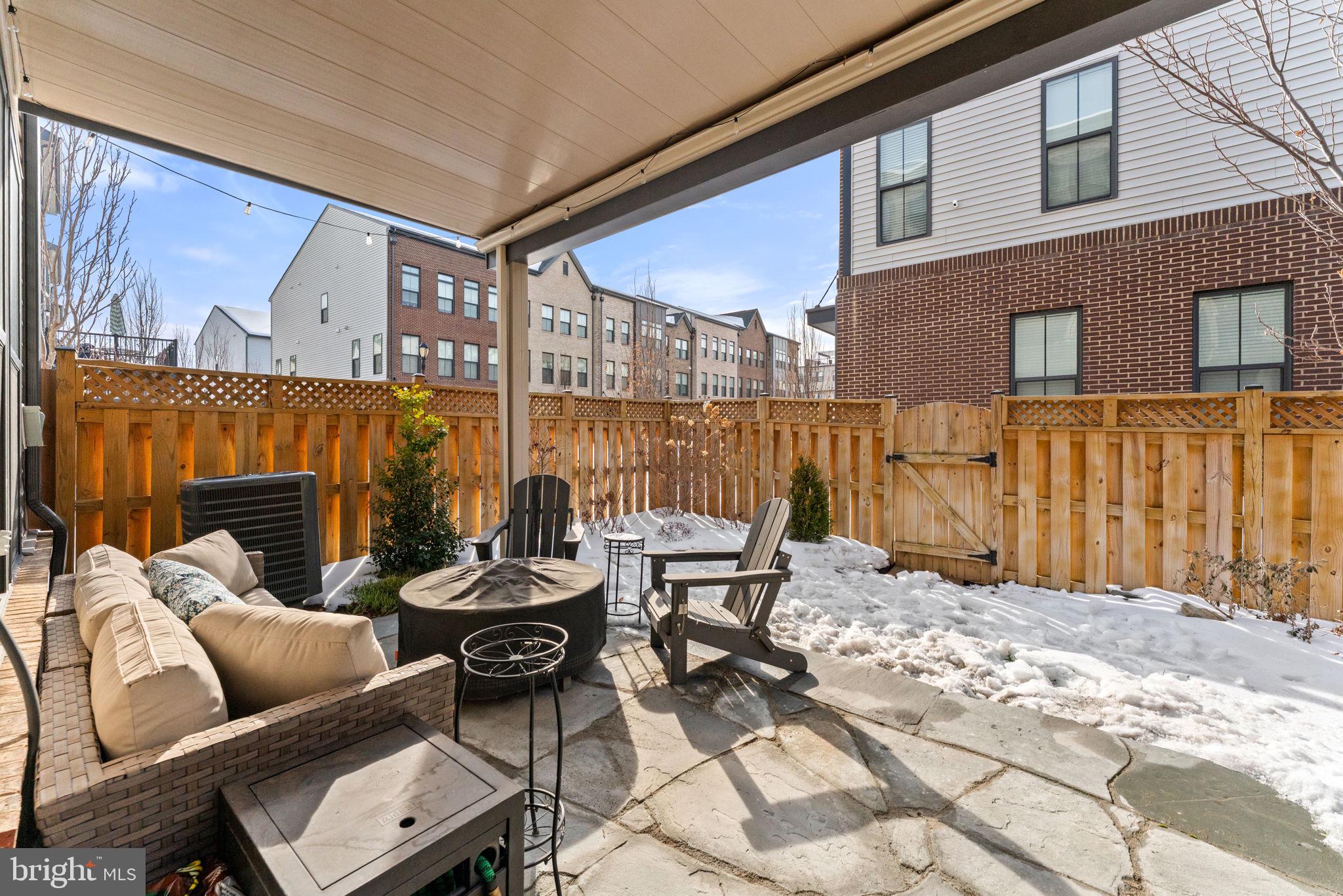 BRAMBLETON TOWN CENTER - Residential