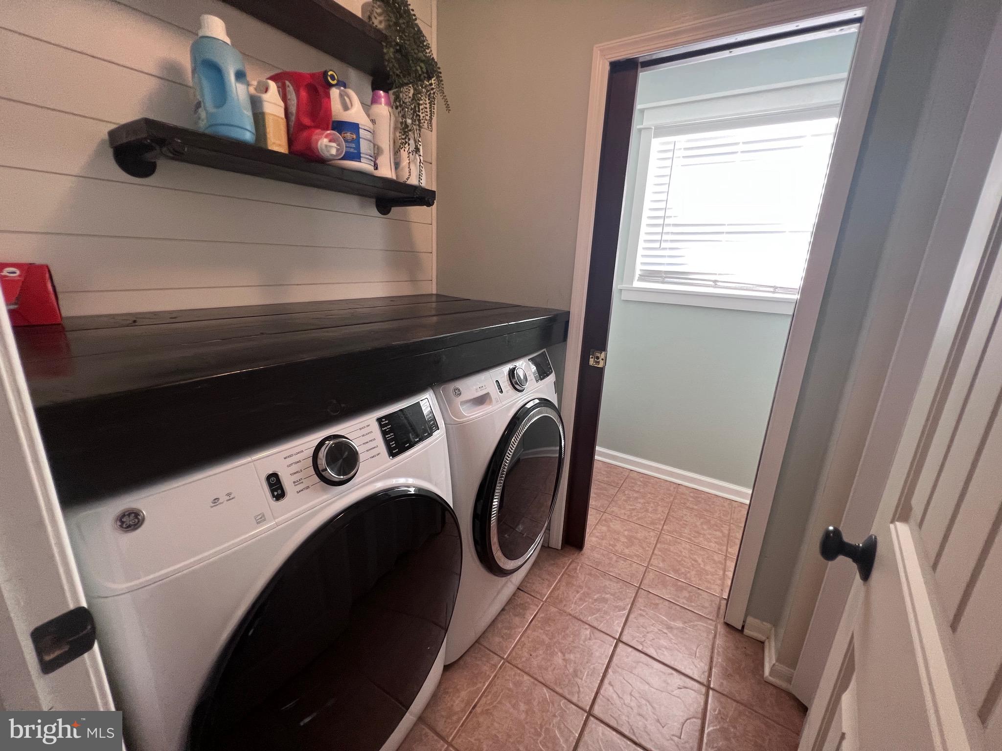 APPLE MT LAKE - Residential