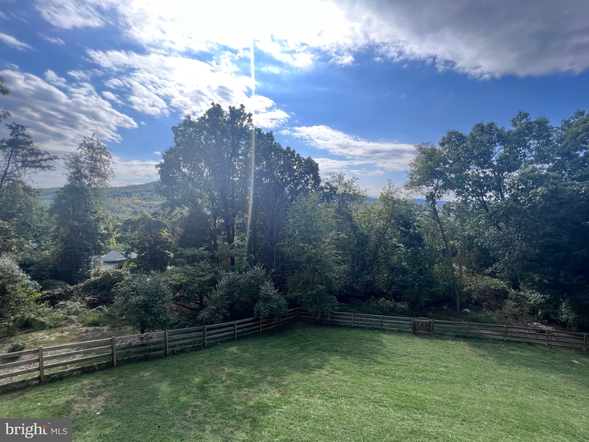 APPLE MT LAKE - Residential