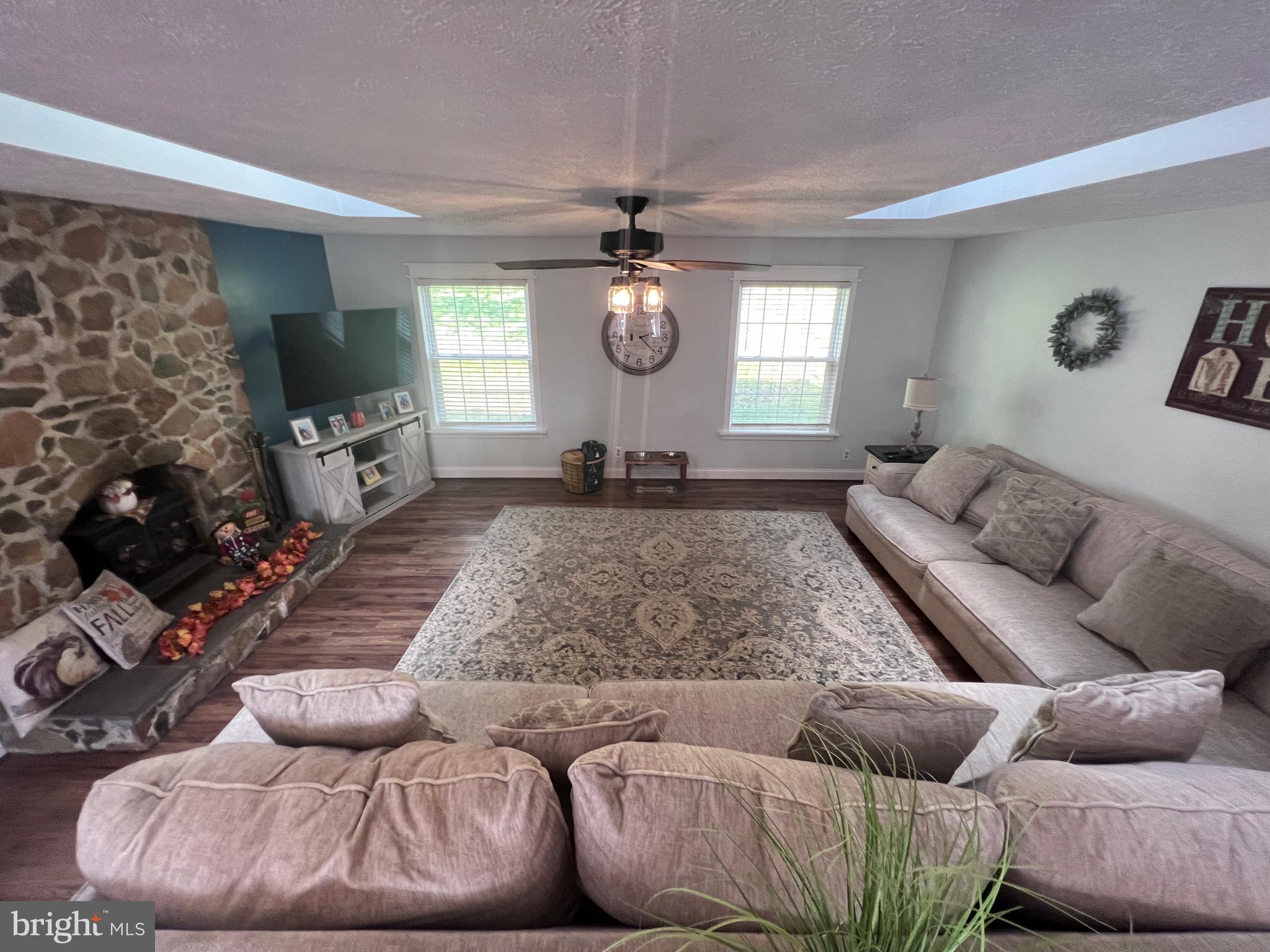 APPLE MT LAKE - Residential