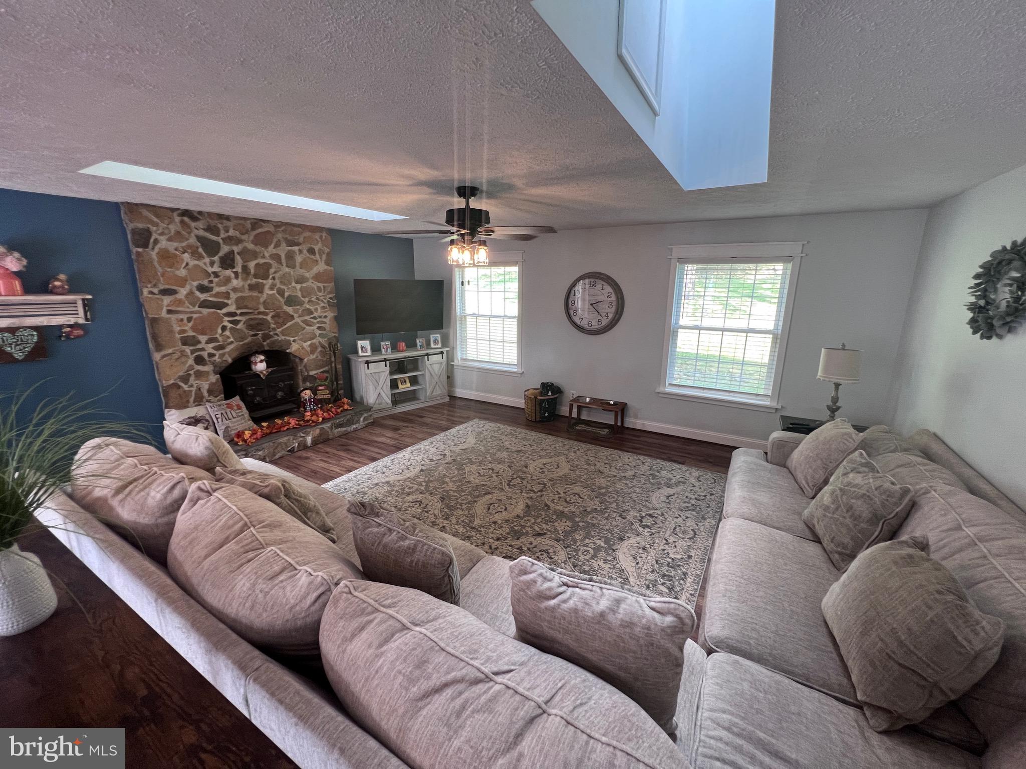 APPLE MT LAKE - Residential