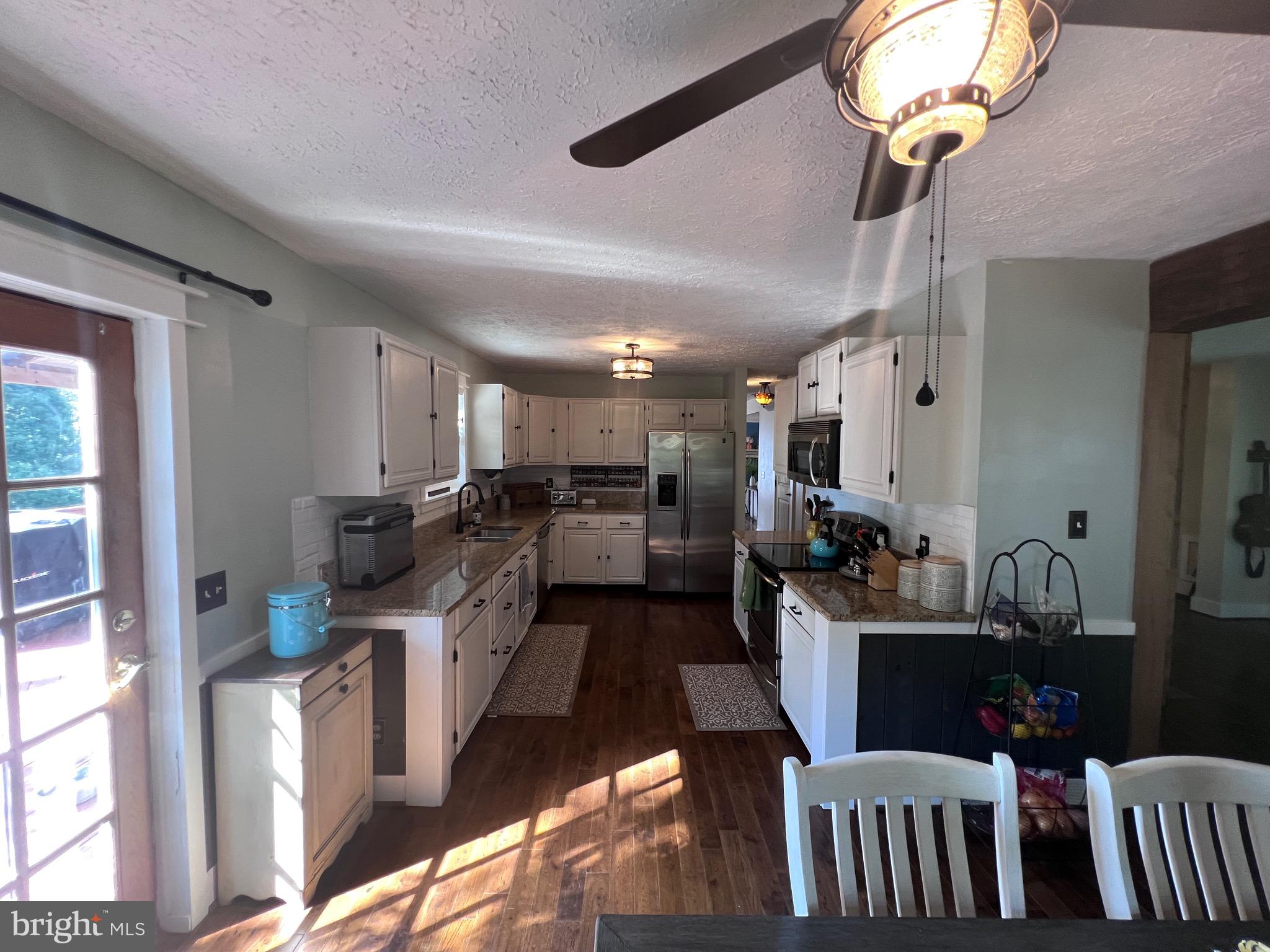 APPLE MT LAKE - Residential