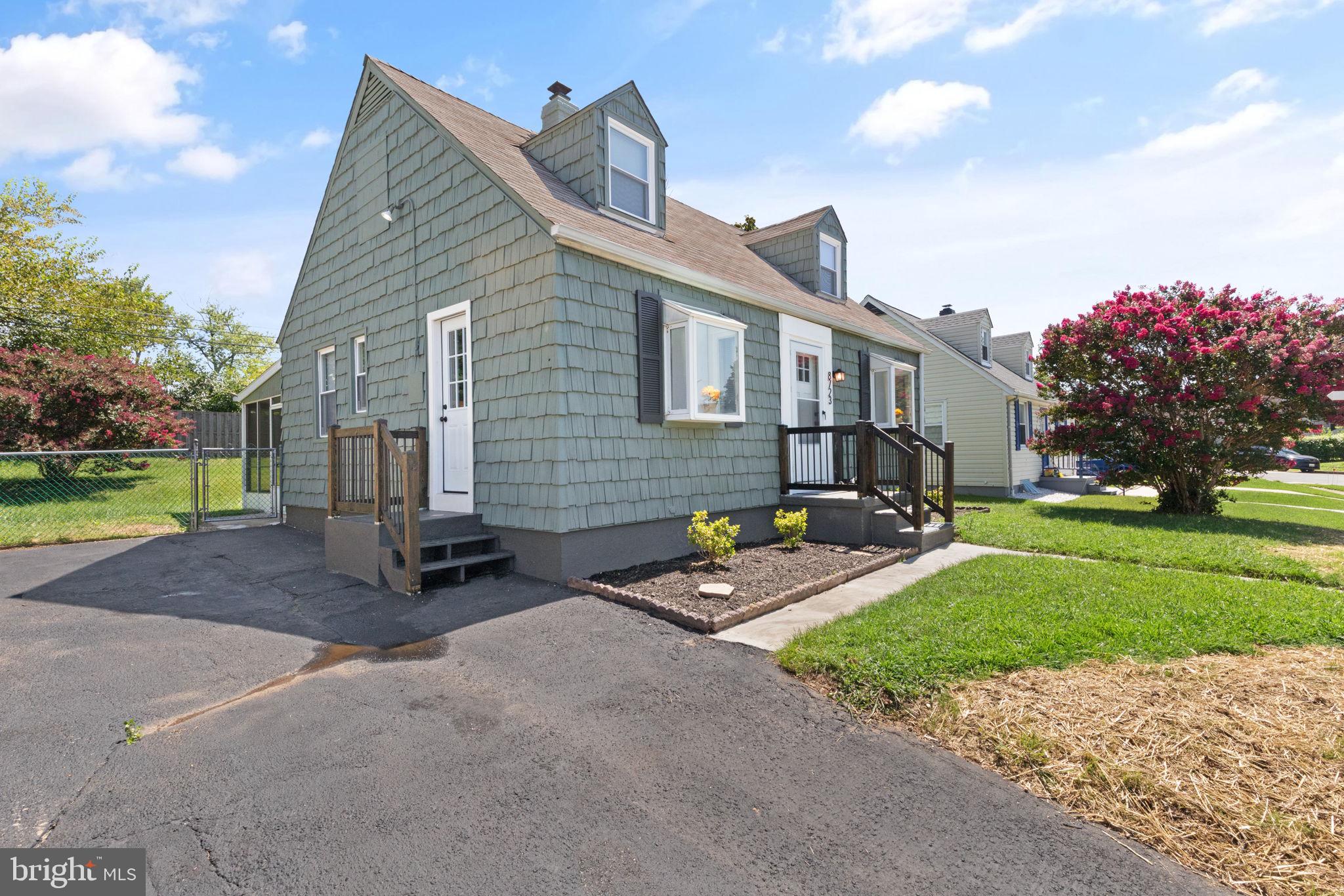 8723 LACKAWANNA AVENUE