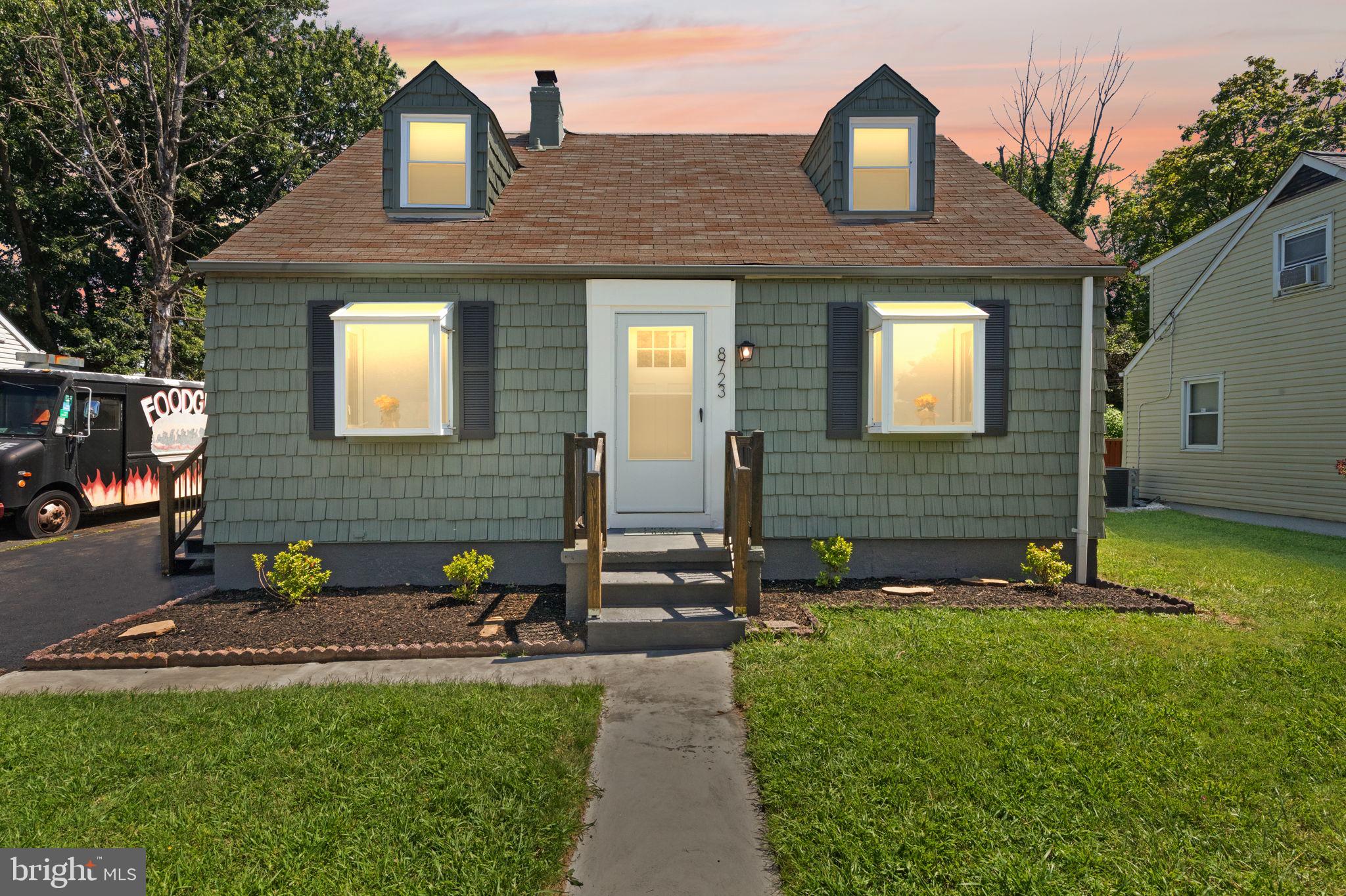 8723 LACKAWANNA AVENUE