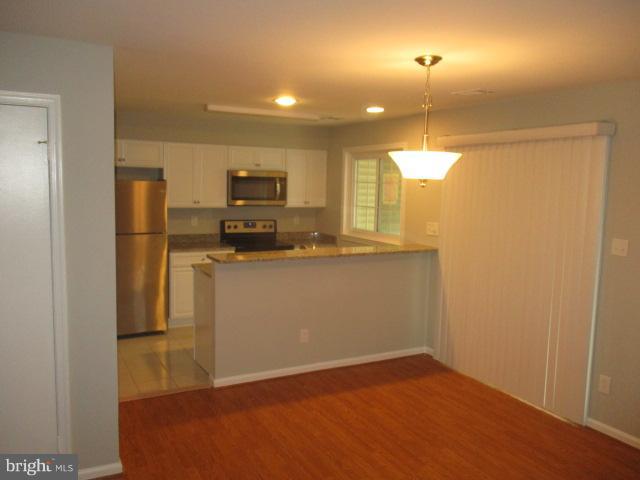 GRAYS POINTE - Residential