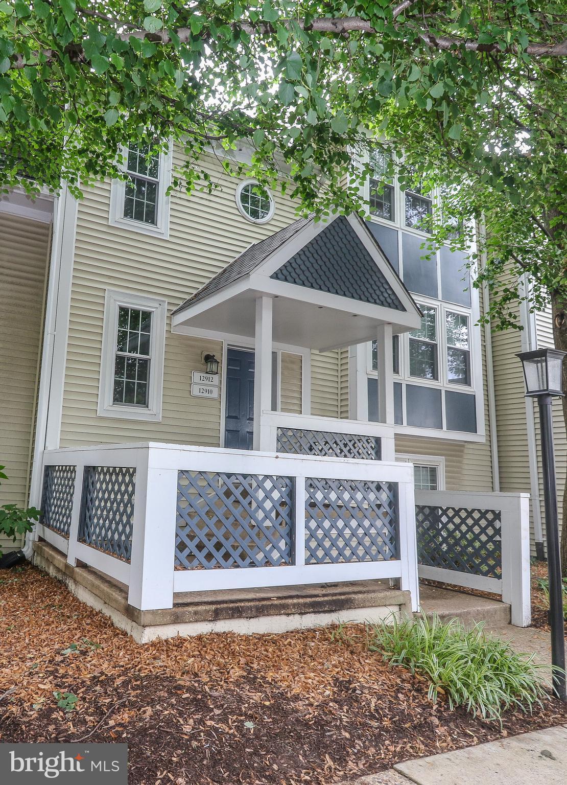 GRAYS POINTE - Residential