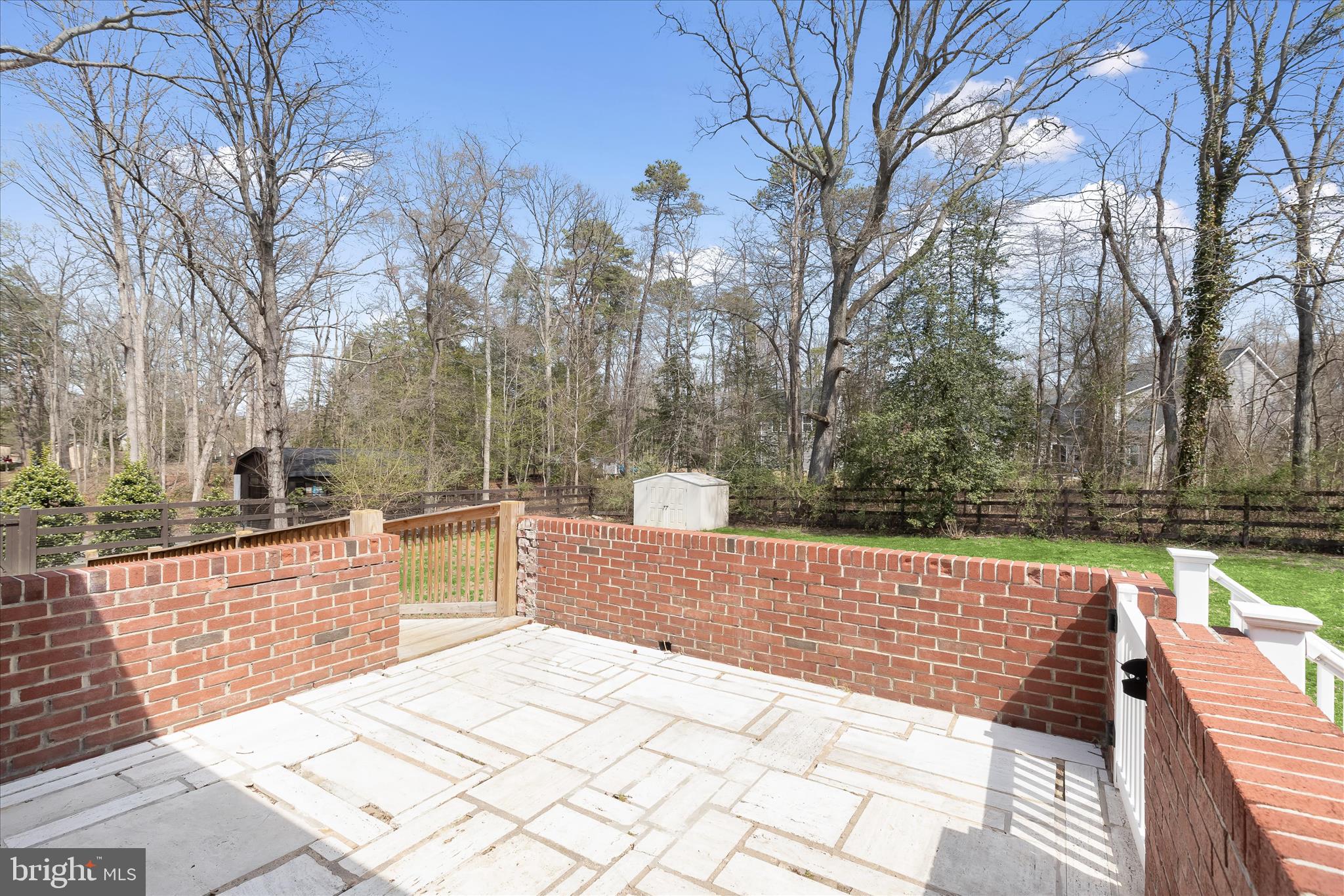 LAUREL ACRES - Residential