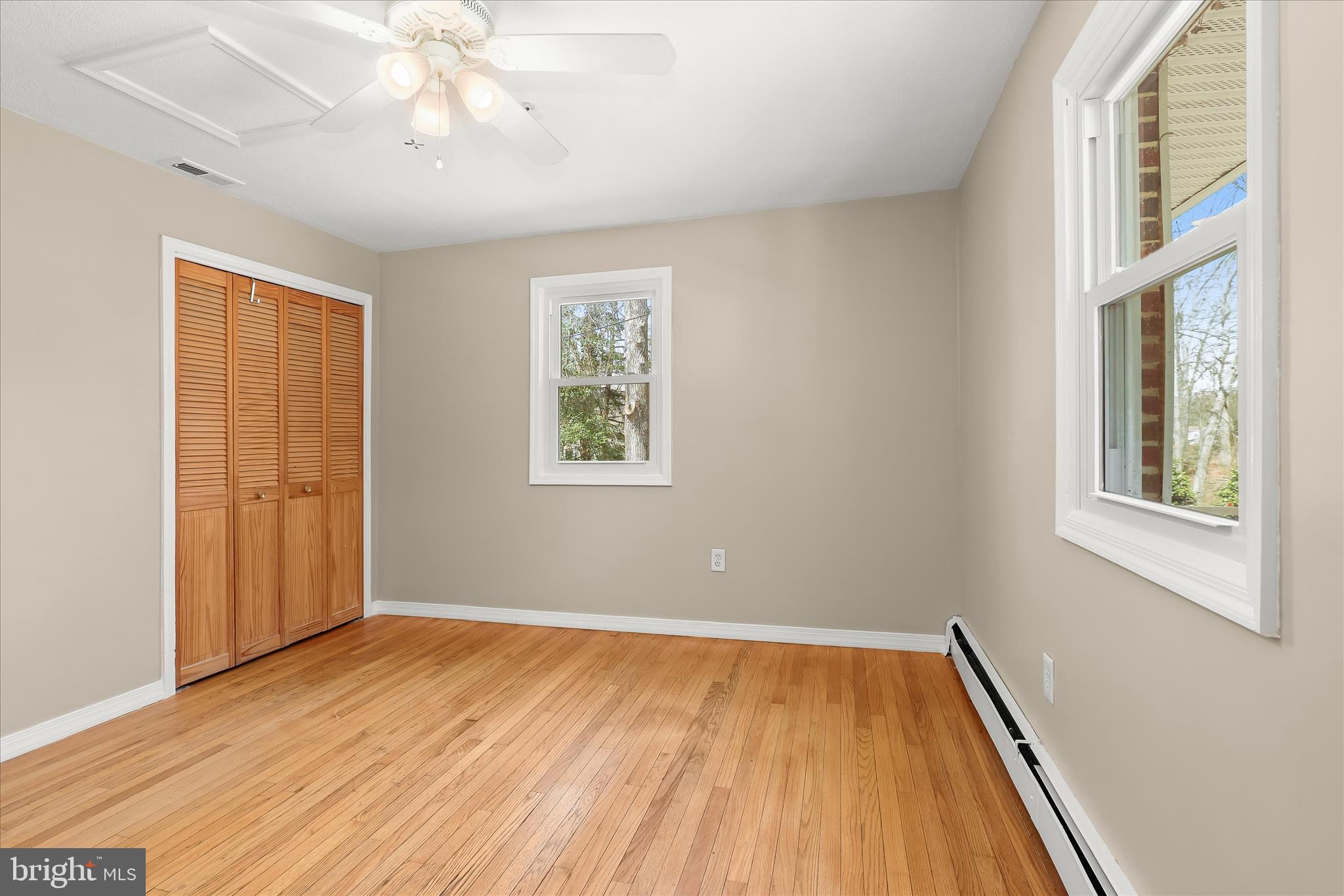 LAUREL ACRES - Residential