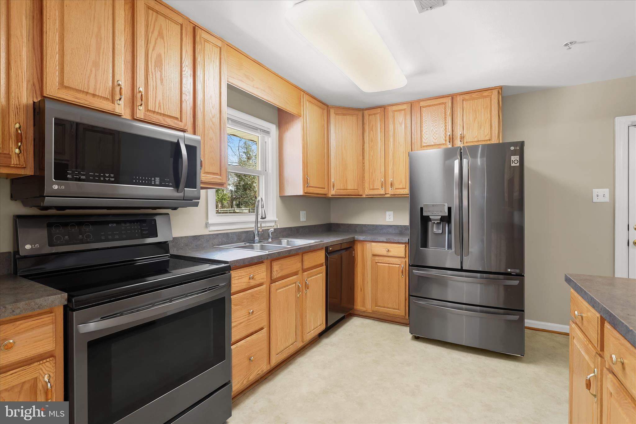 LAUREL ACRES - Residential