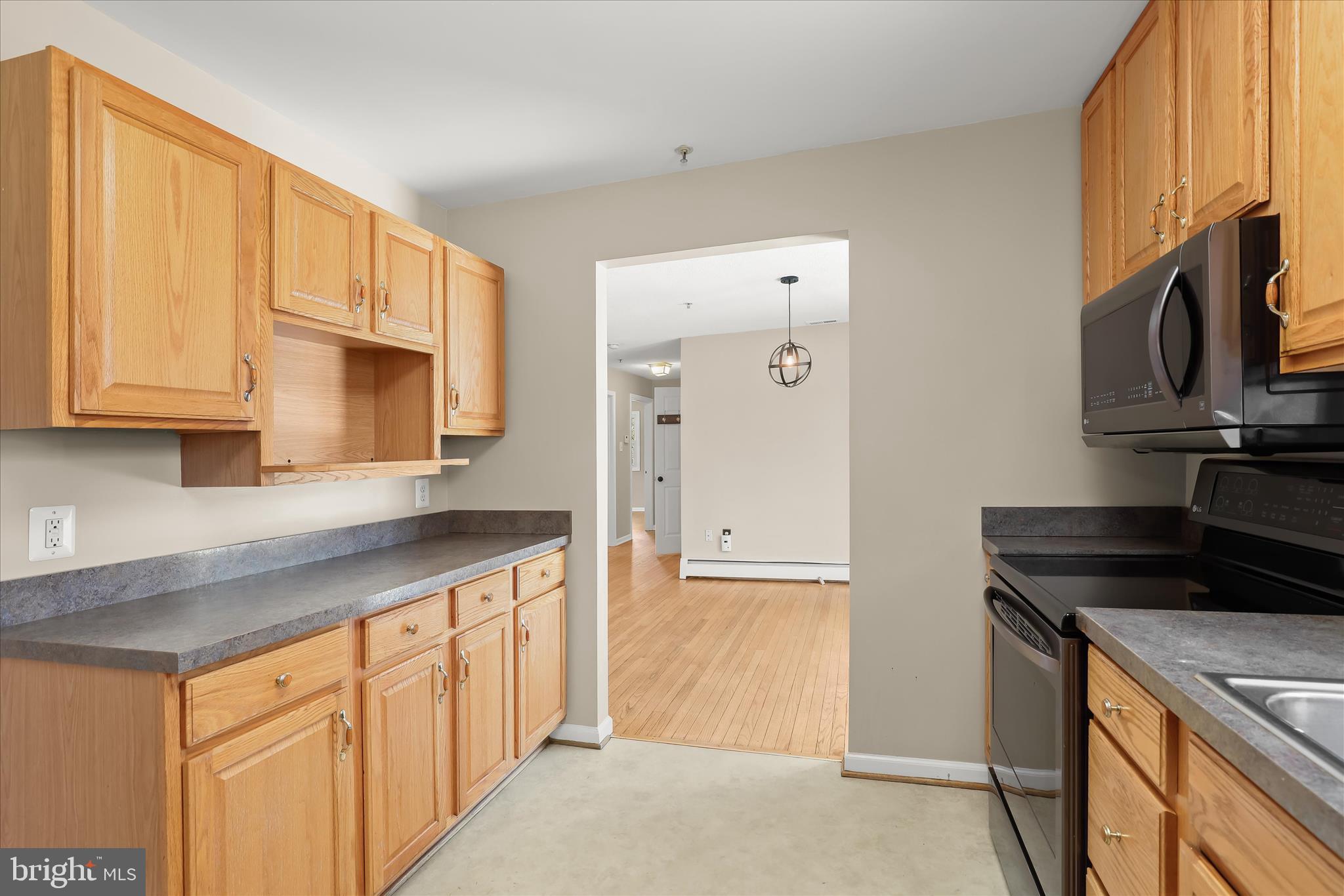 LAUREL ACRES - Residential