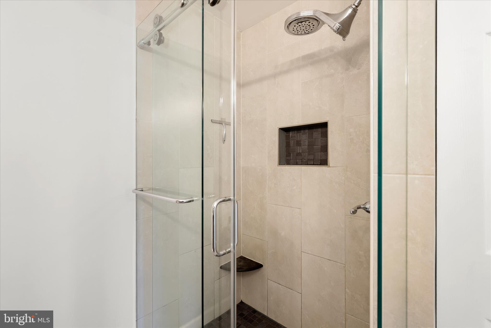 LAUREL ACRES - Residential