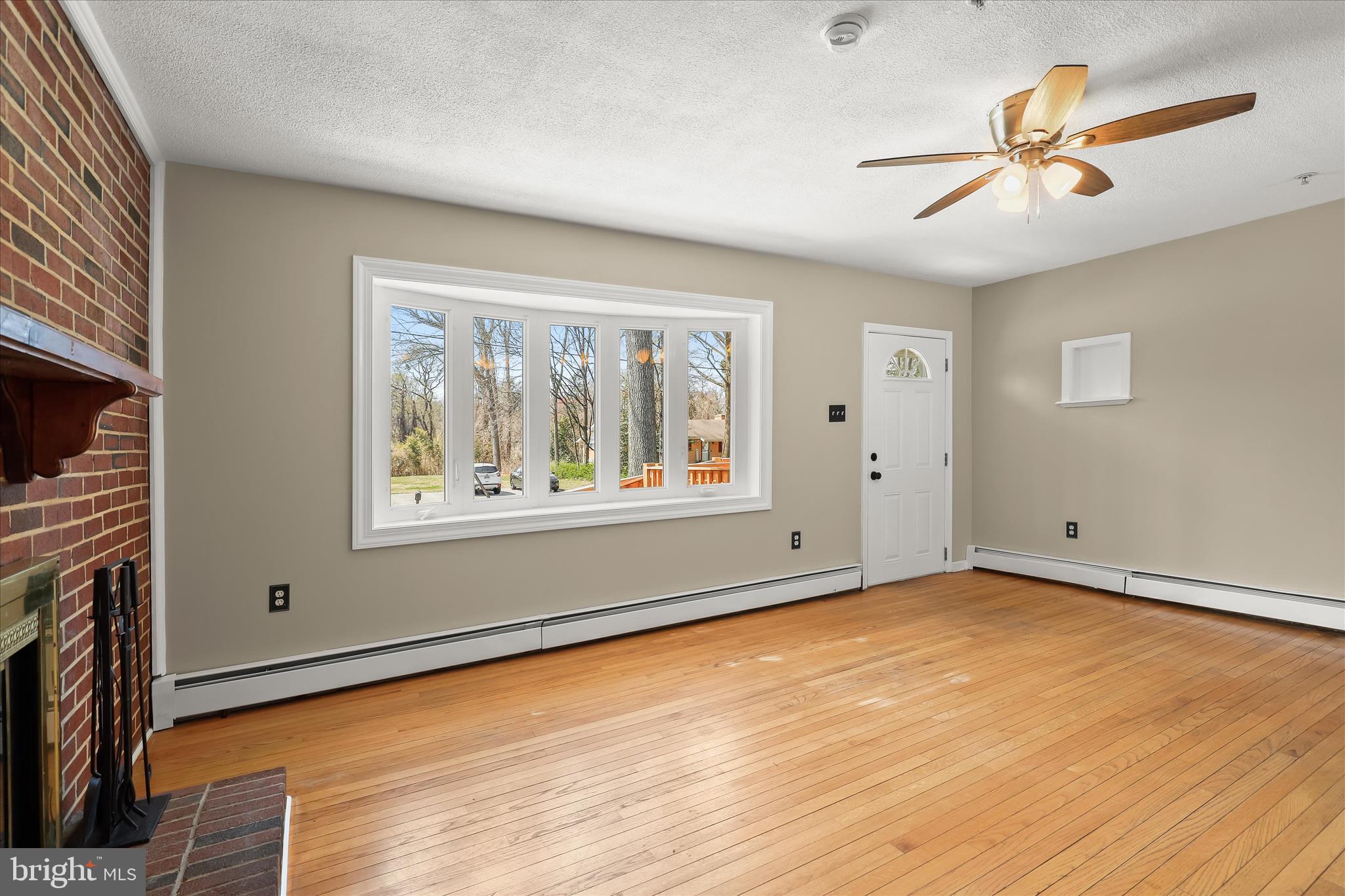 LAUREL ACRES - Residential