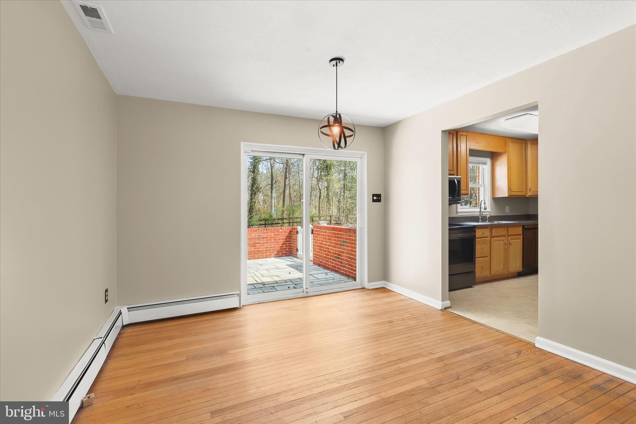 LAUREL ACRES - Residential