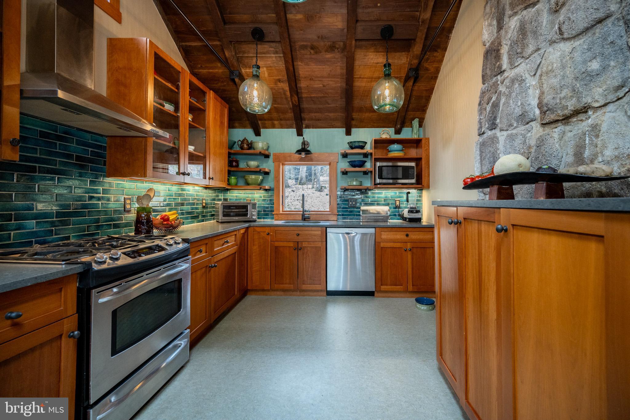 BOY SCOUT ROAD - Residential