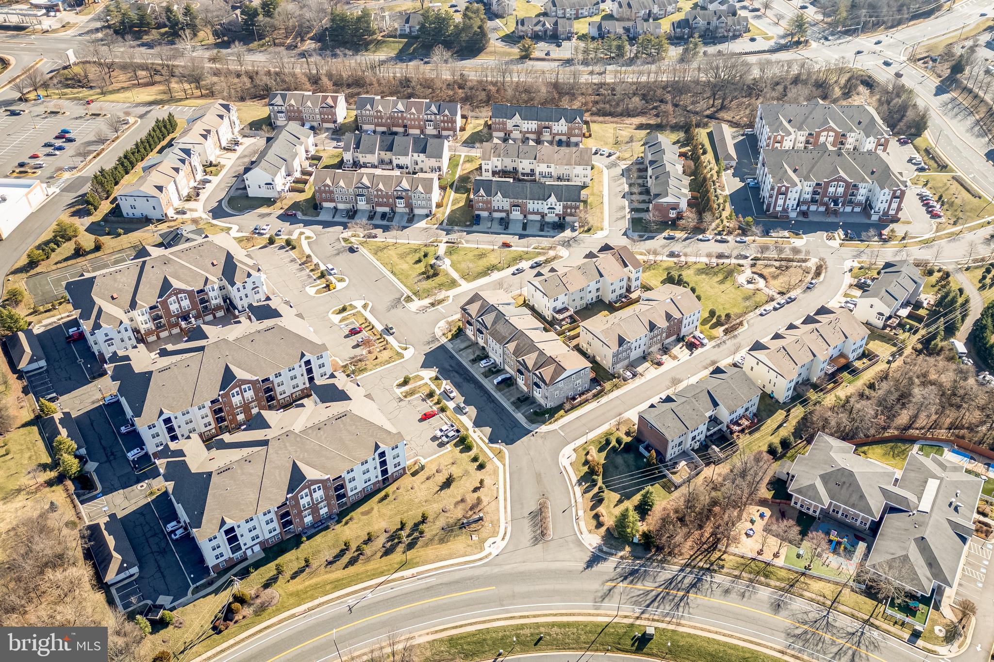 WELLINGTON CONDOMINIUM - Residential