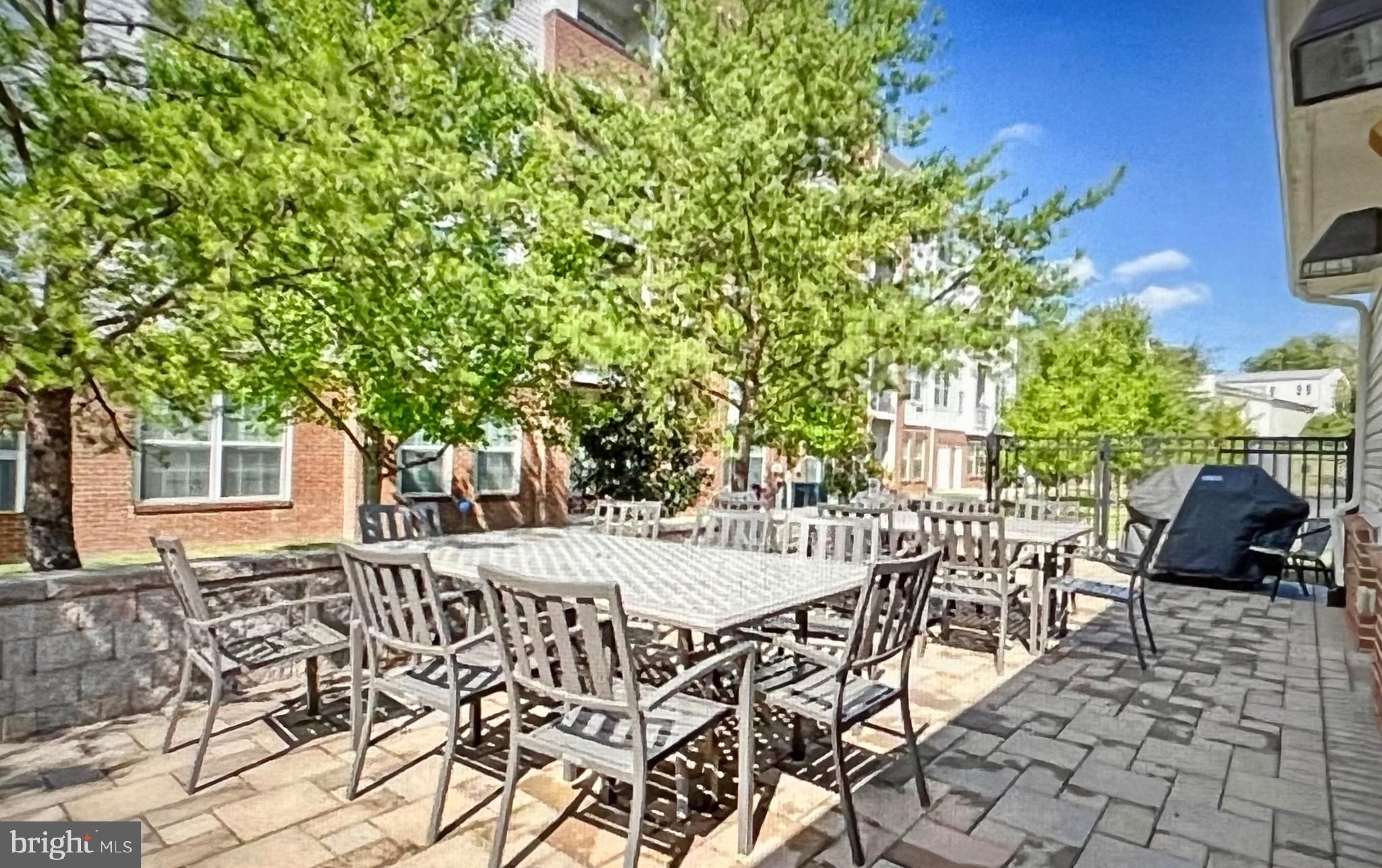 WELLINGTON CONDOMINIUM - Residential