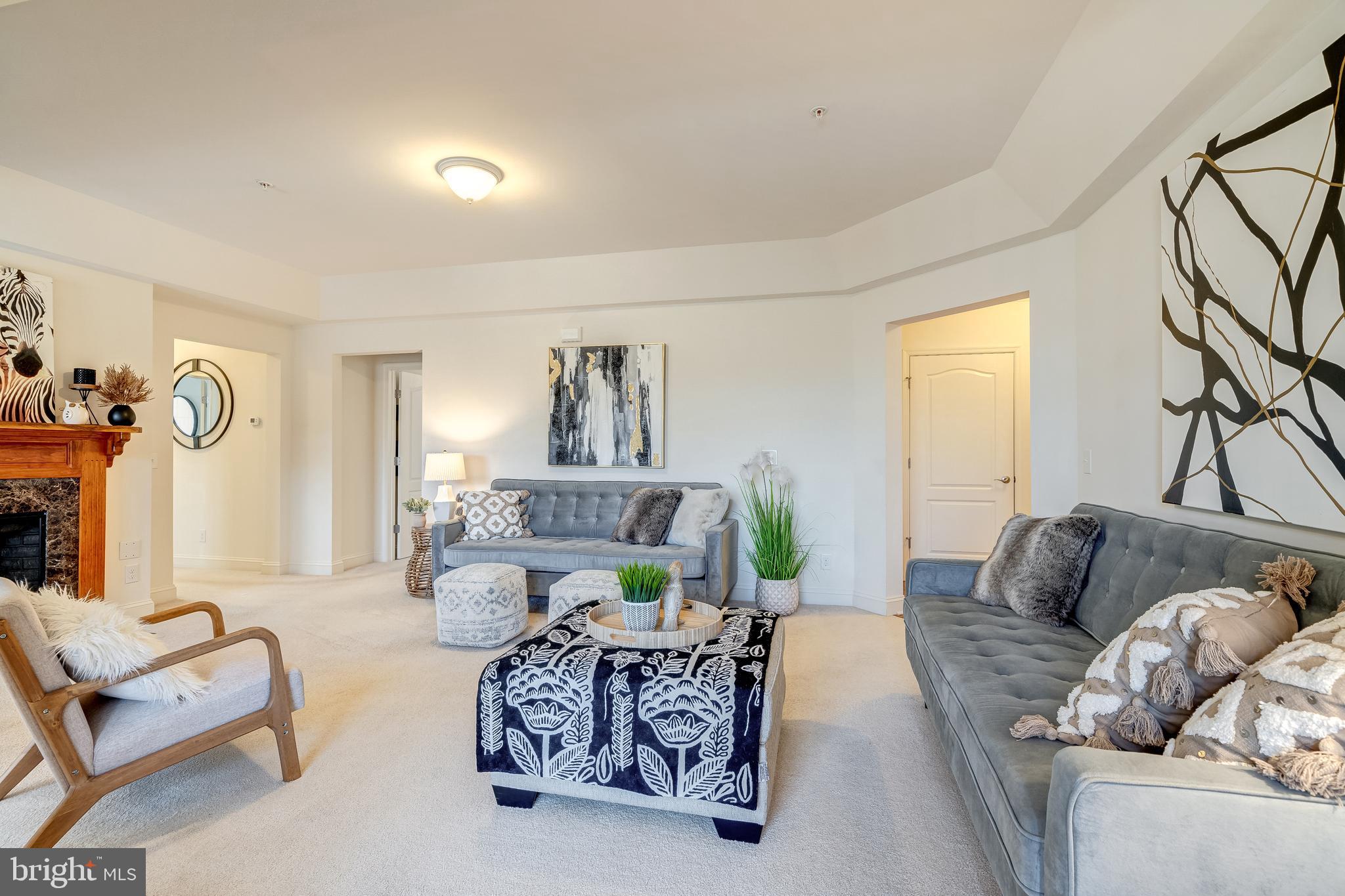 WELLINGTON CONDOMINIUM - Residential