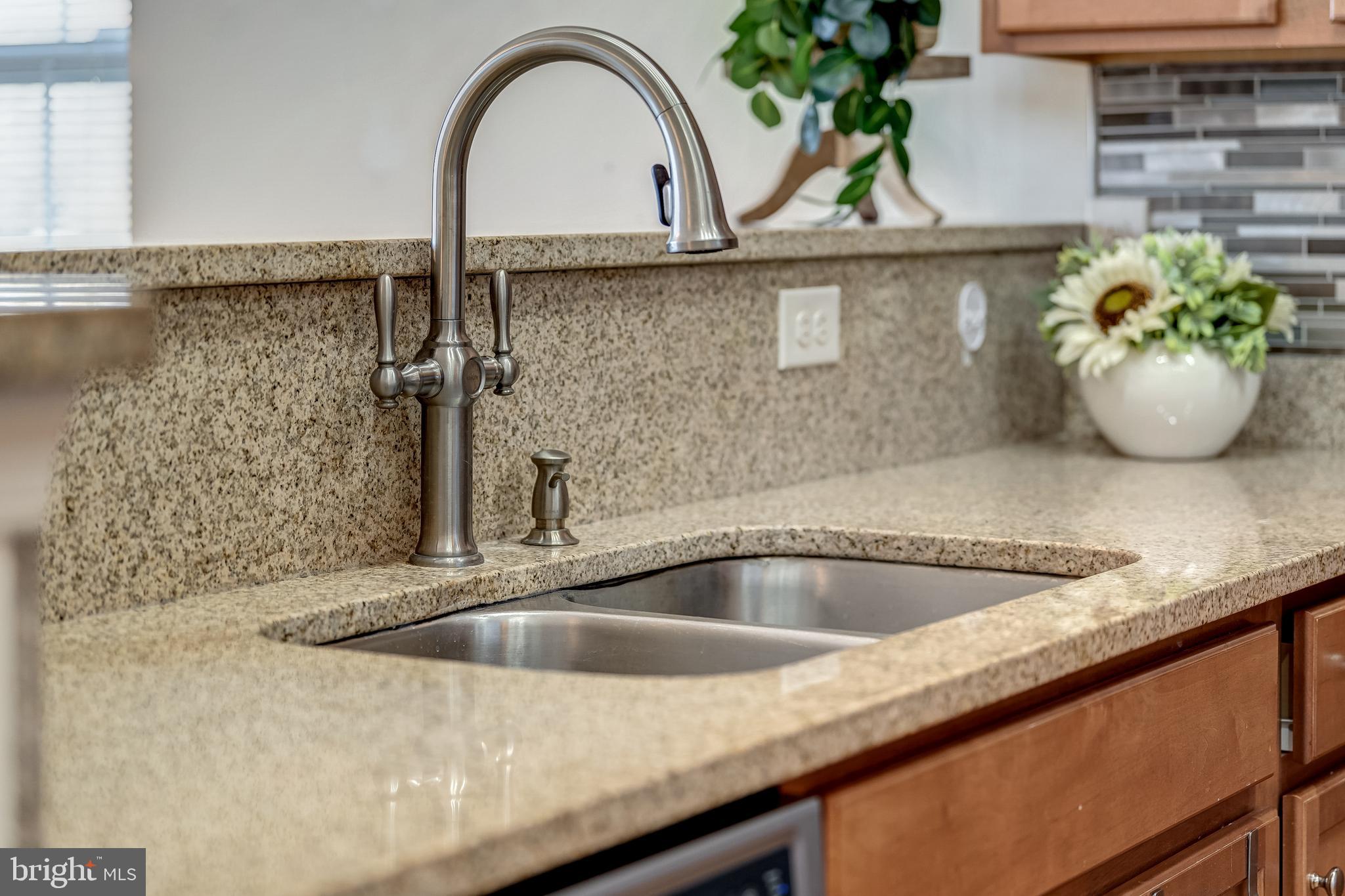 WELLINGTON CONDOMINIUM - Residential