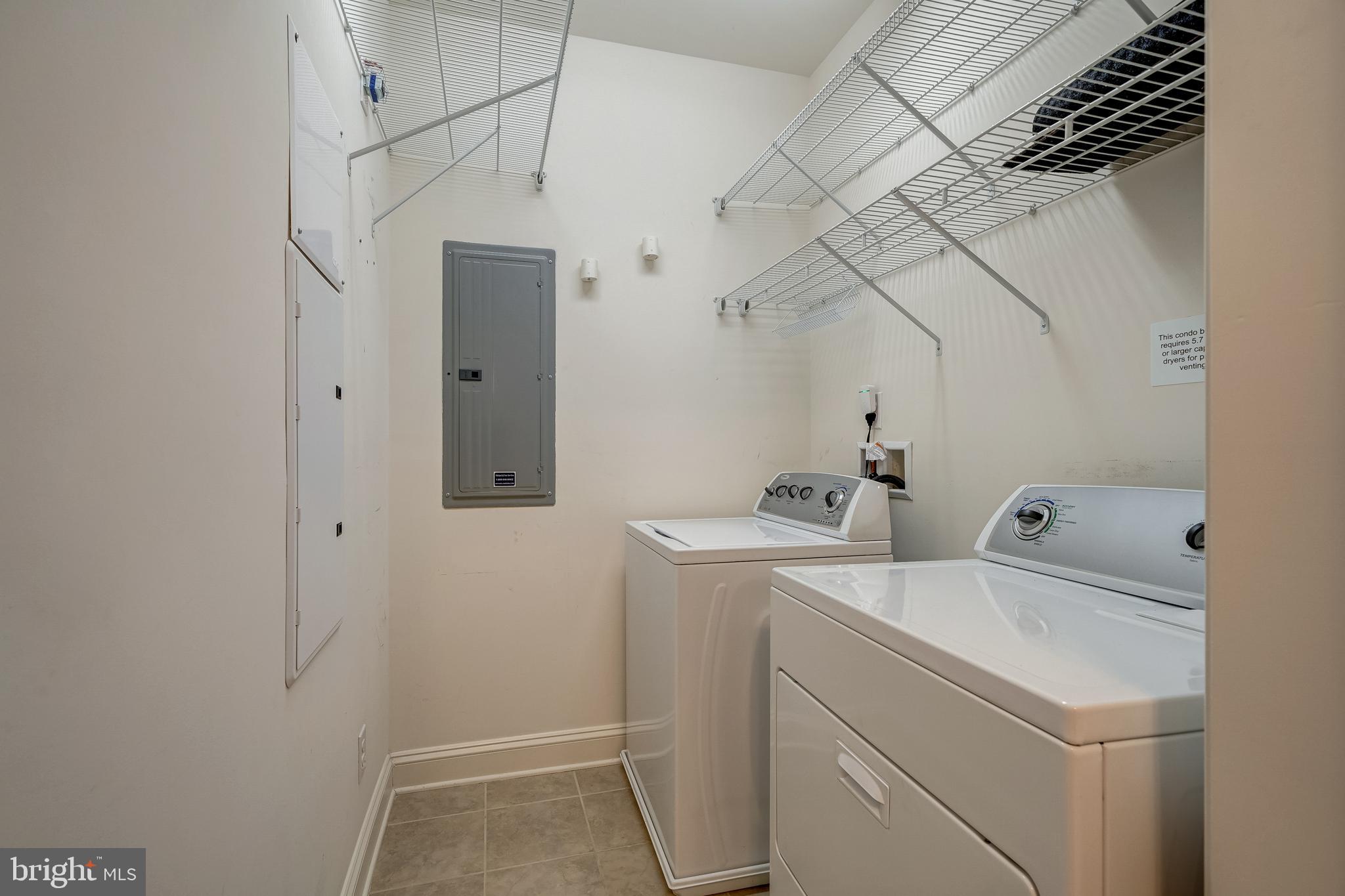 WELLINGTON CONDOMINIUM - Residential