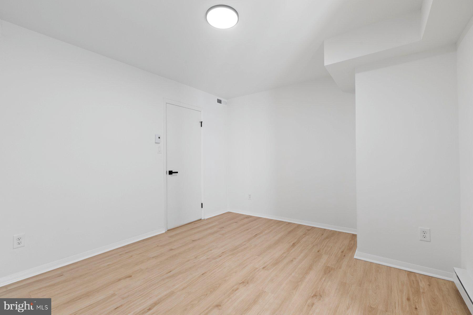 OLD TOWN ALEXANDRIA - Residential Lease