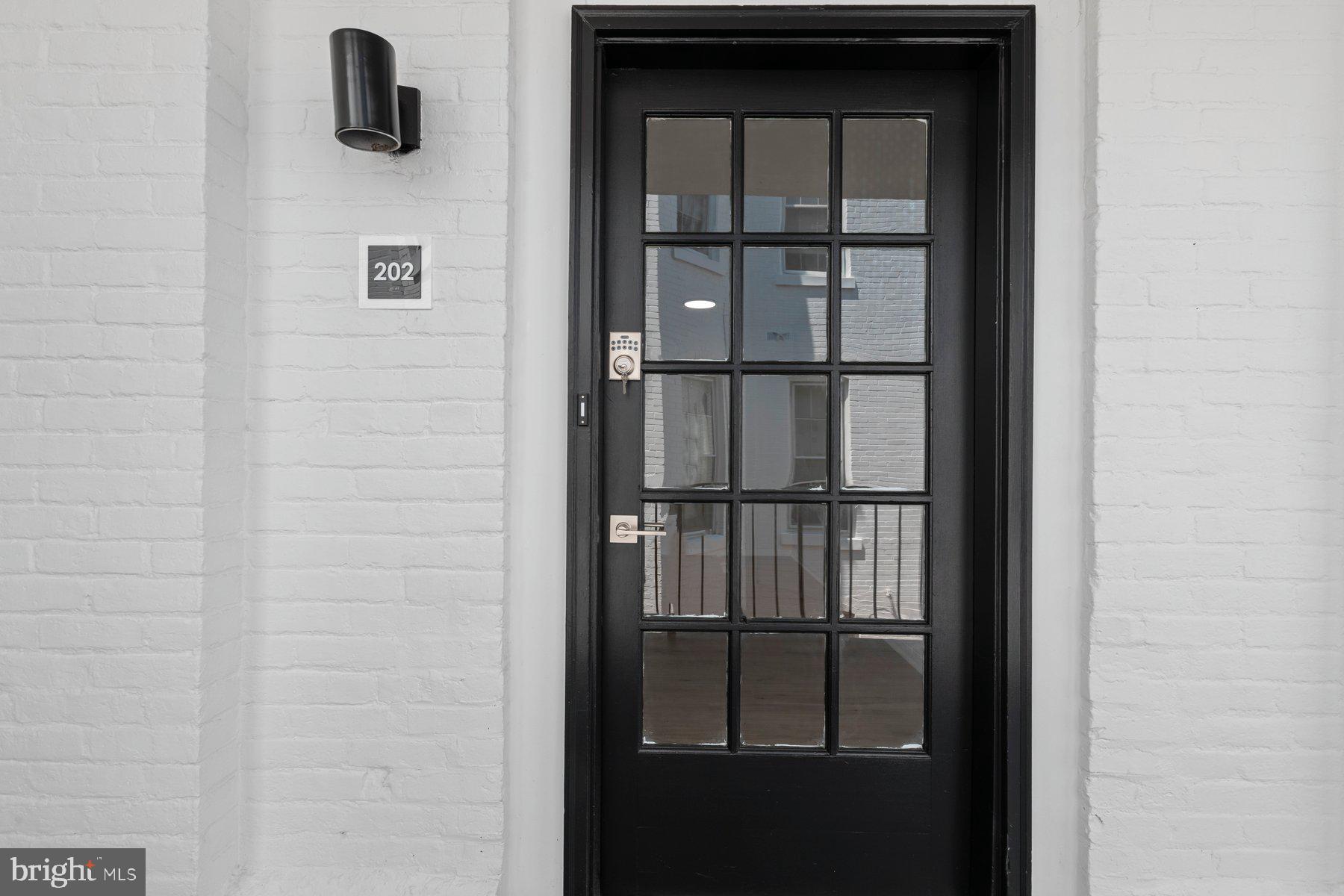 OLD TOWN ALEXANDRIA - Residential Lease