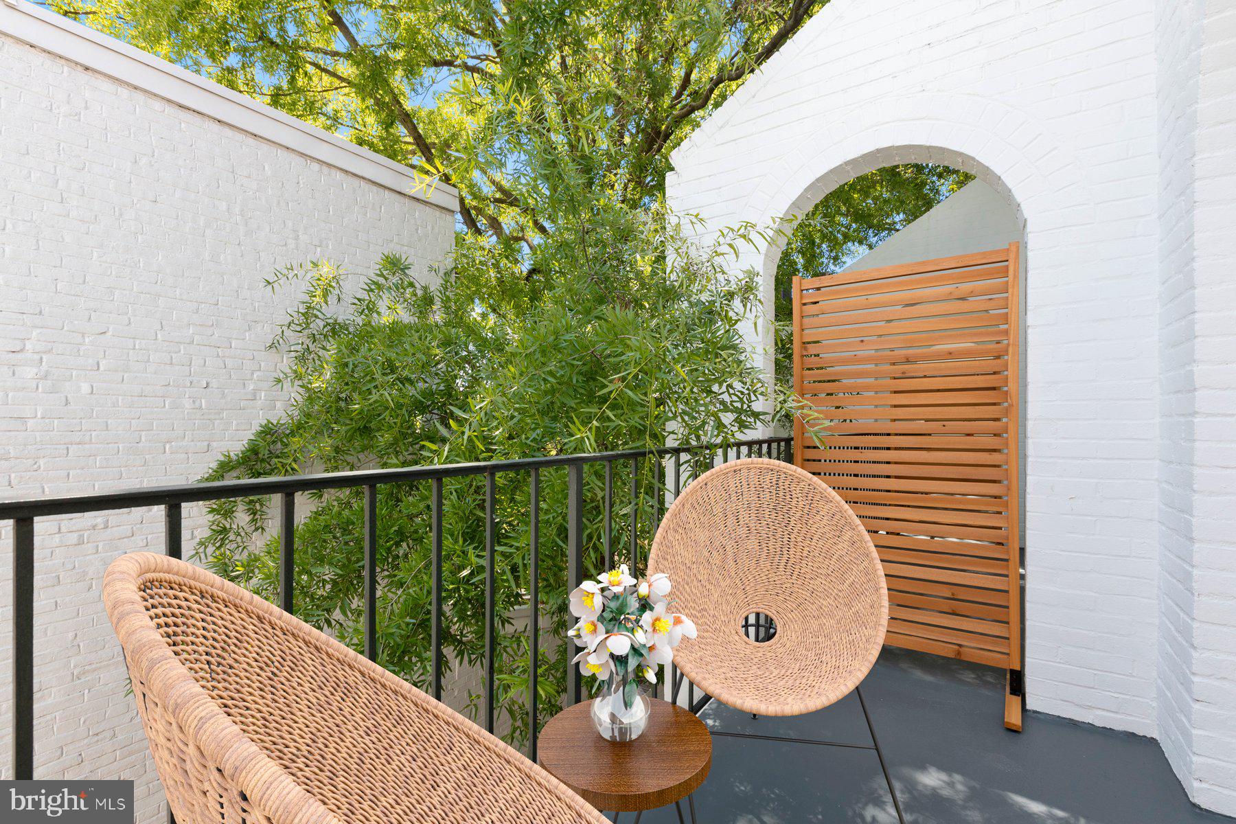 OLD TOWN ALEXANDRIA - Residential Lease