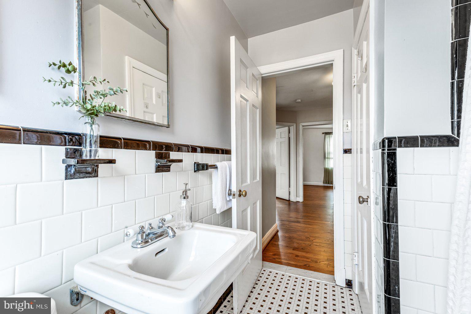 ACADEMY HEIGHTS - Residential