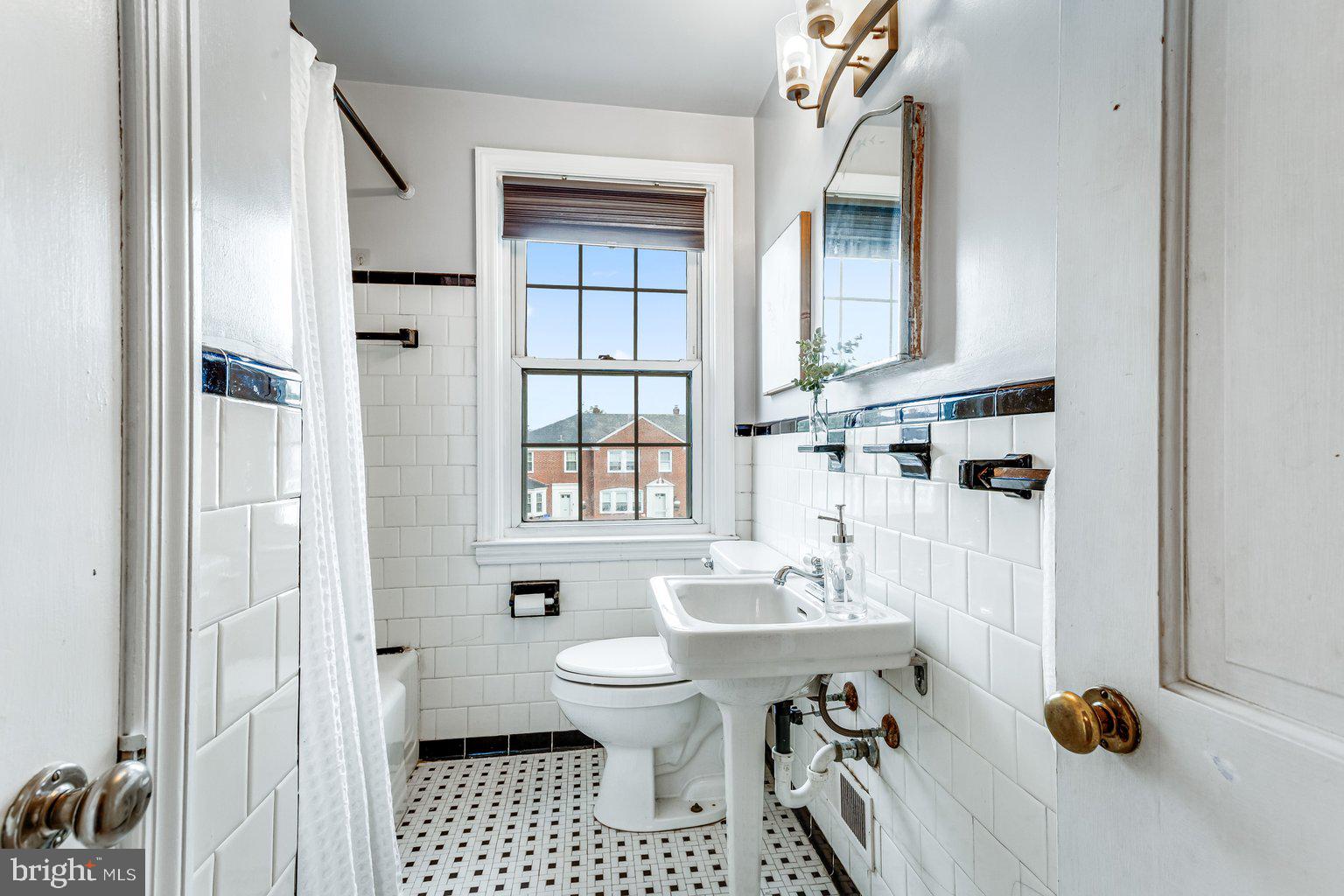 ACADEMY HEIGHTS - Residential