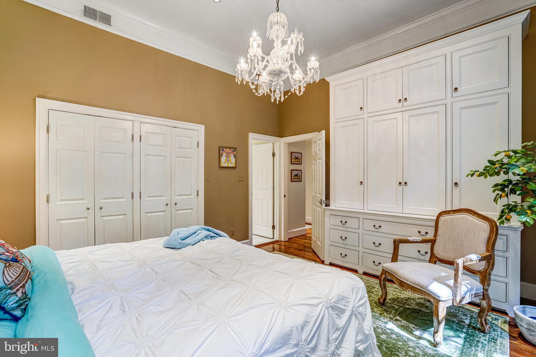 SWANN DAINGERFIELD - Residential