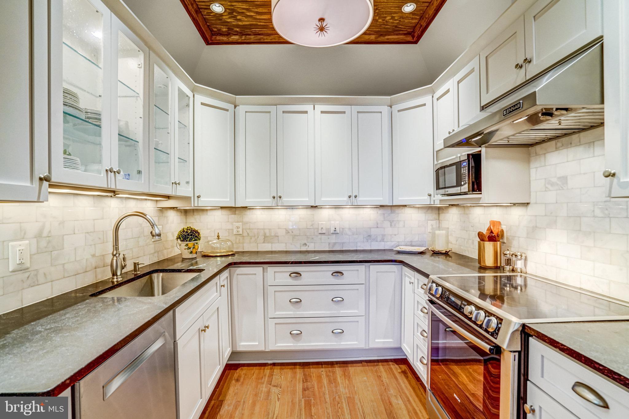 SWANN DAINGERFIELD - Residential