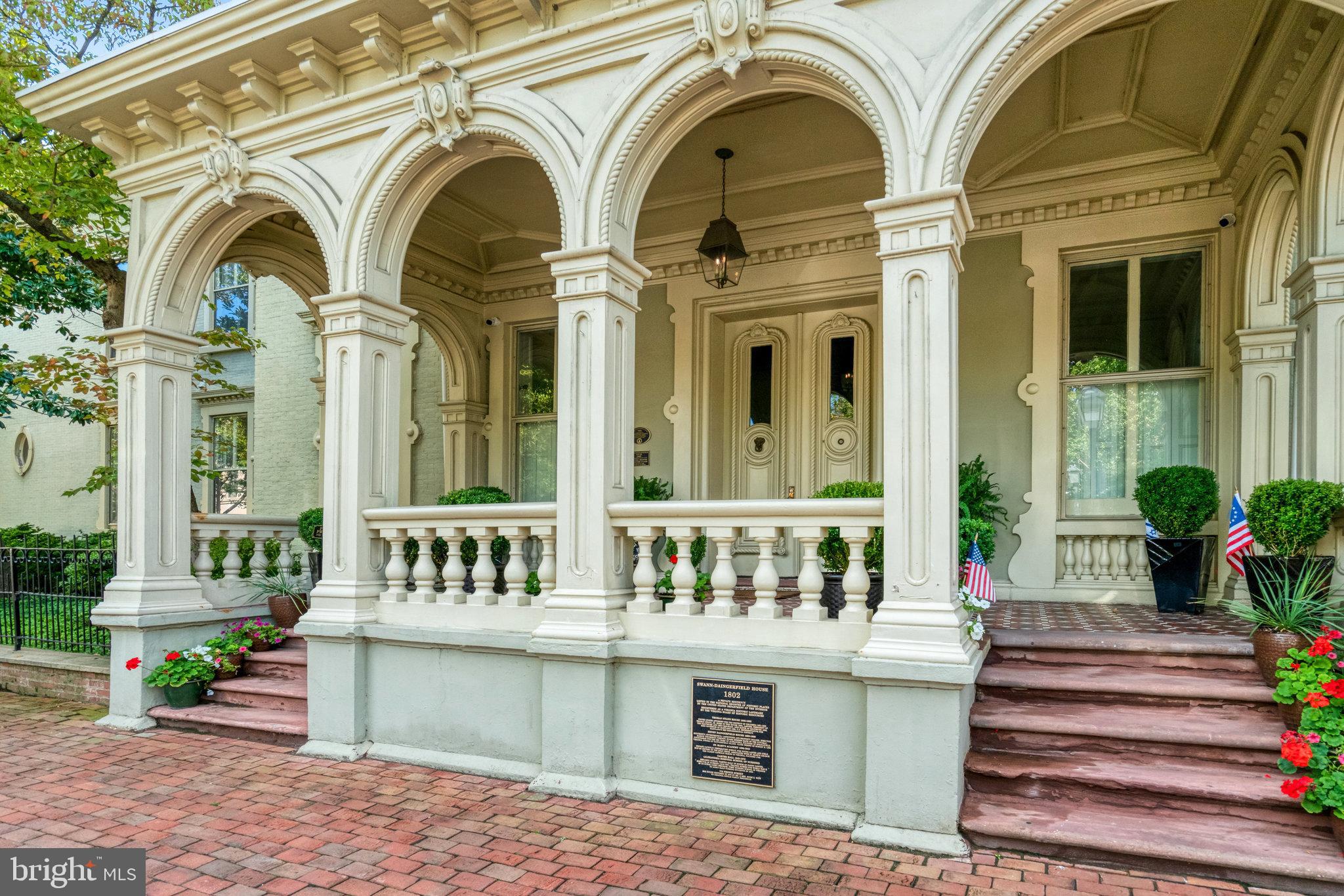 SWANN DAINGERFIELD - Residential