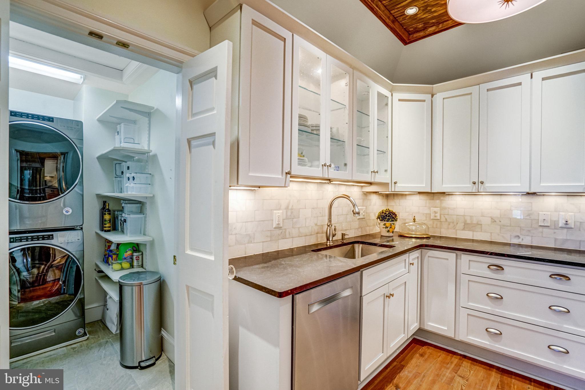 SWANN DAINGERFIELD - Residential