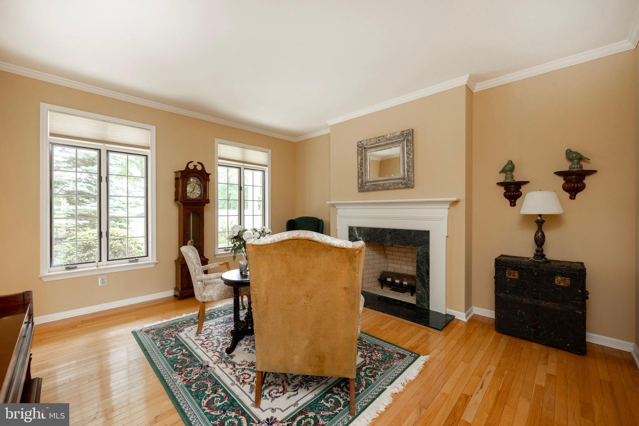 FOX POINTE - Residential