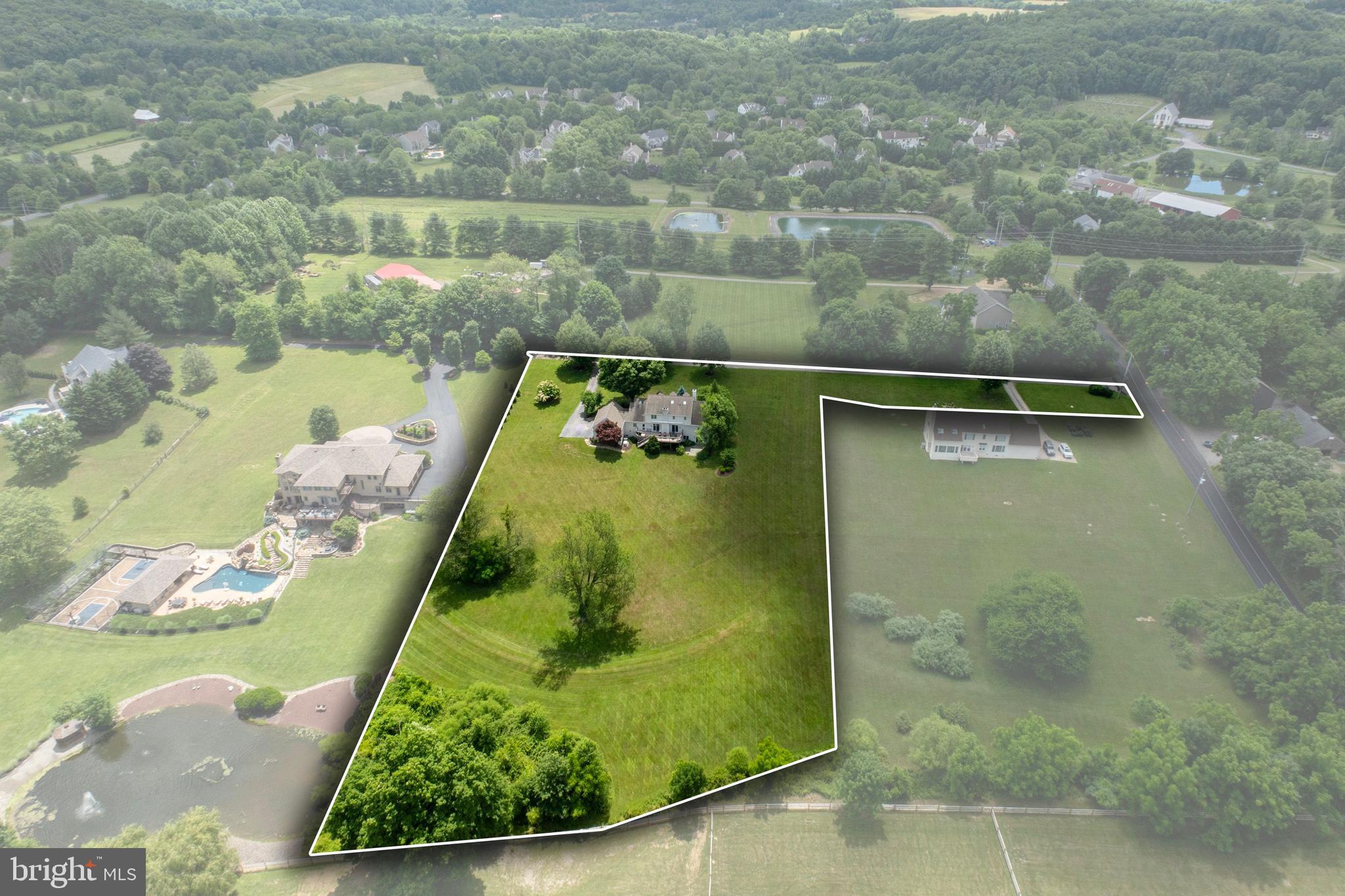 FOX POINTE - Residential