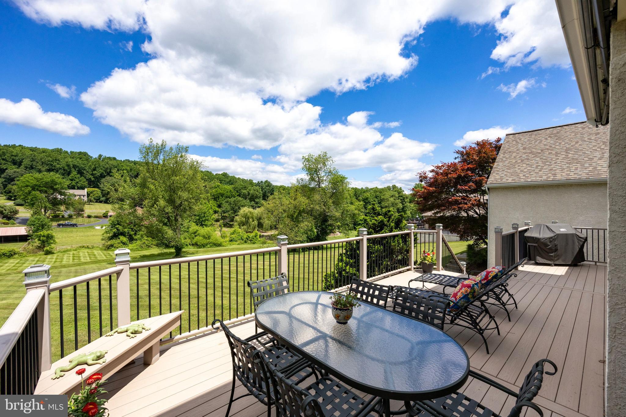 FOX POINTE - Residential