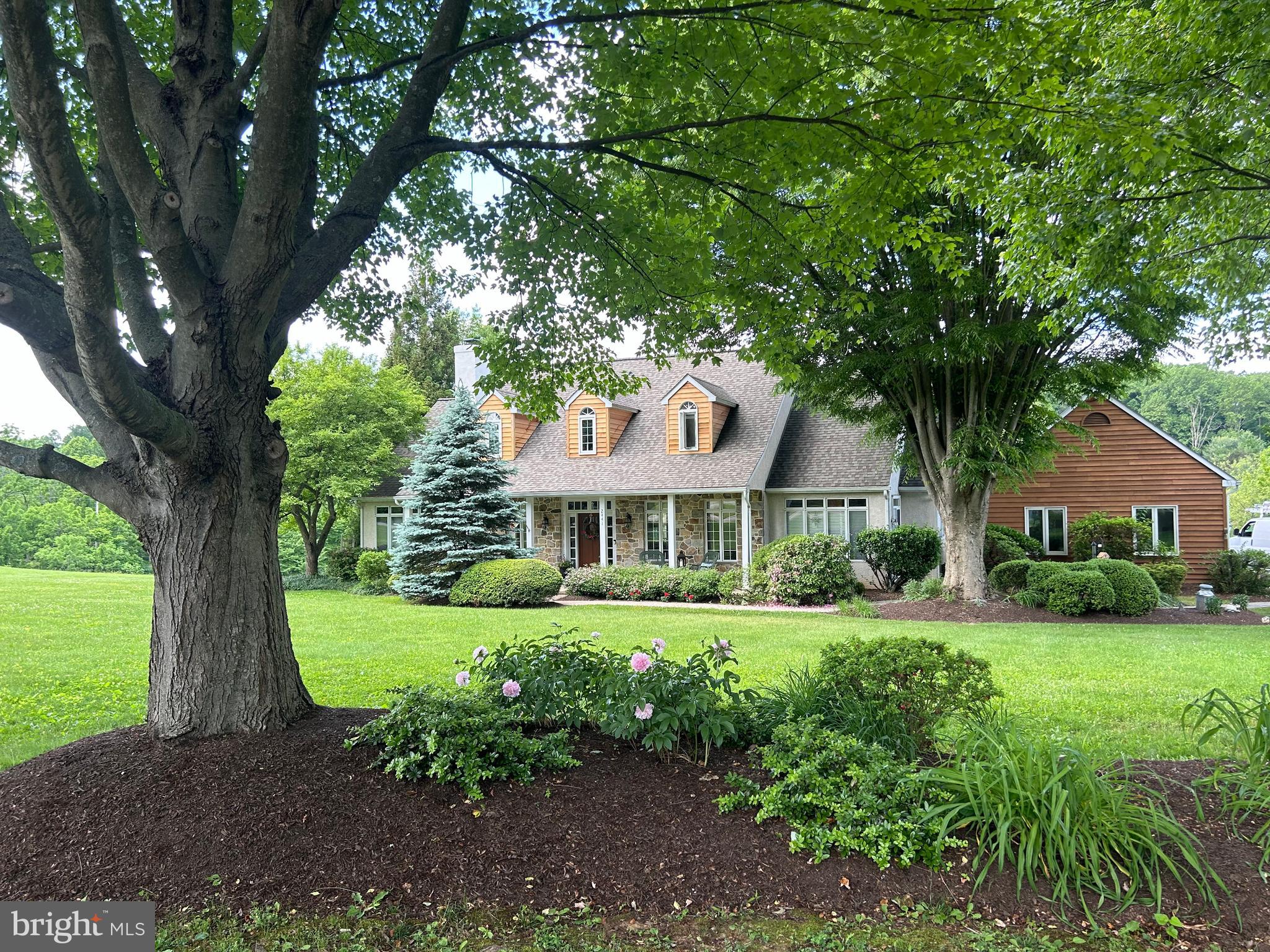 FOX POINTE - Residential