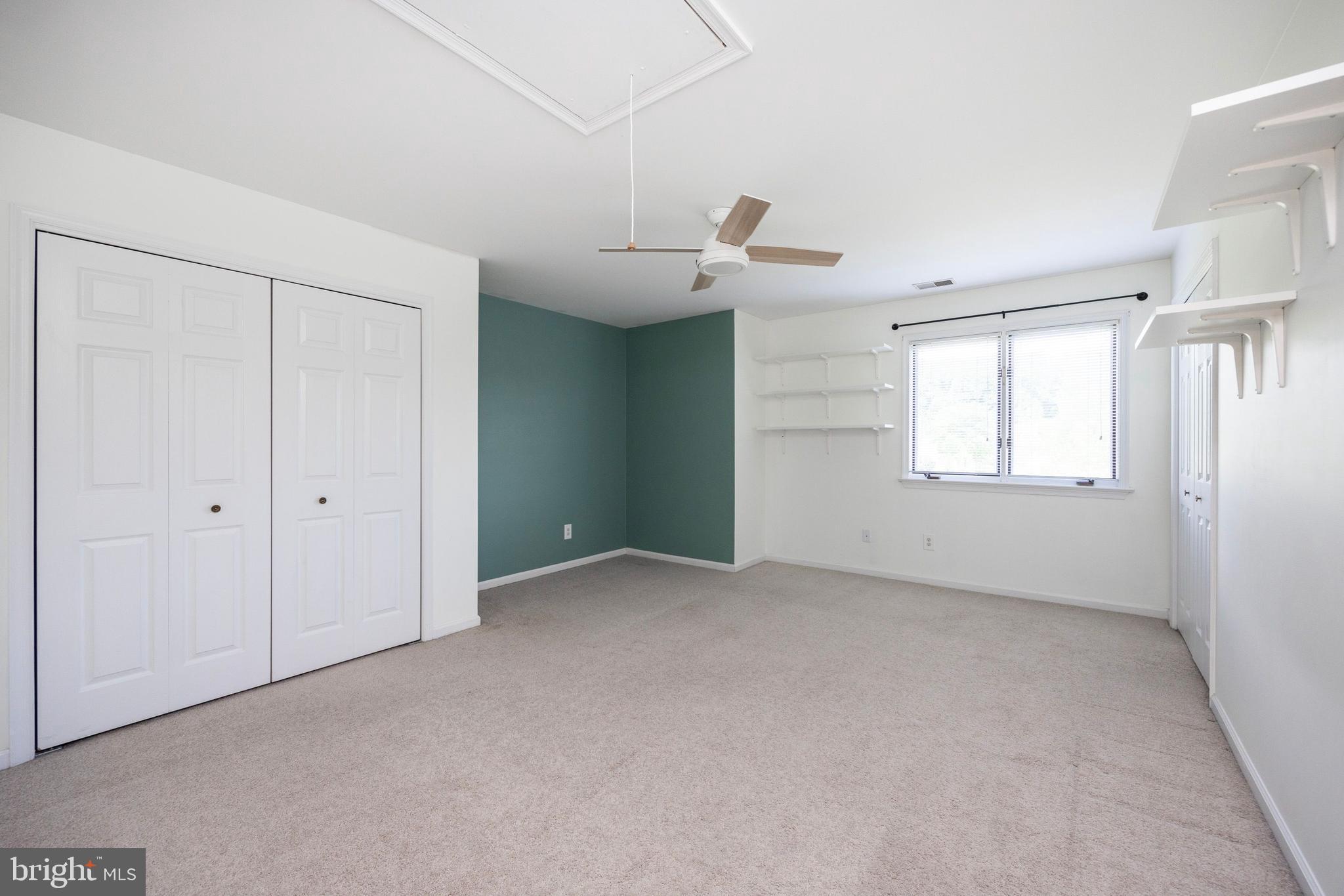 FOX POINTE - Residential