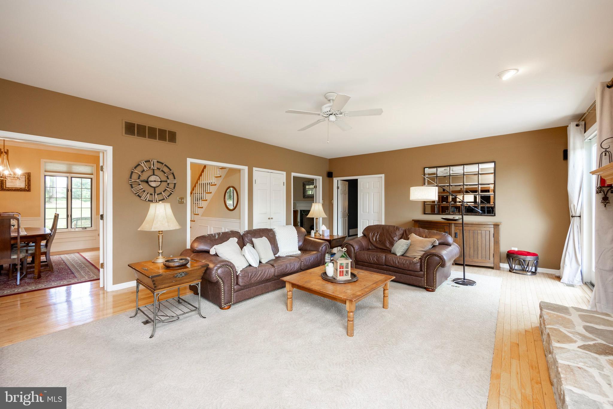 FOX POINTE - Residential