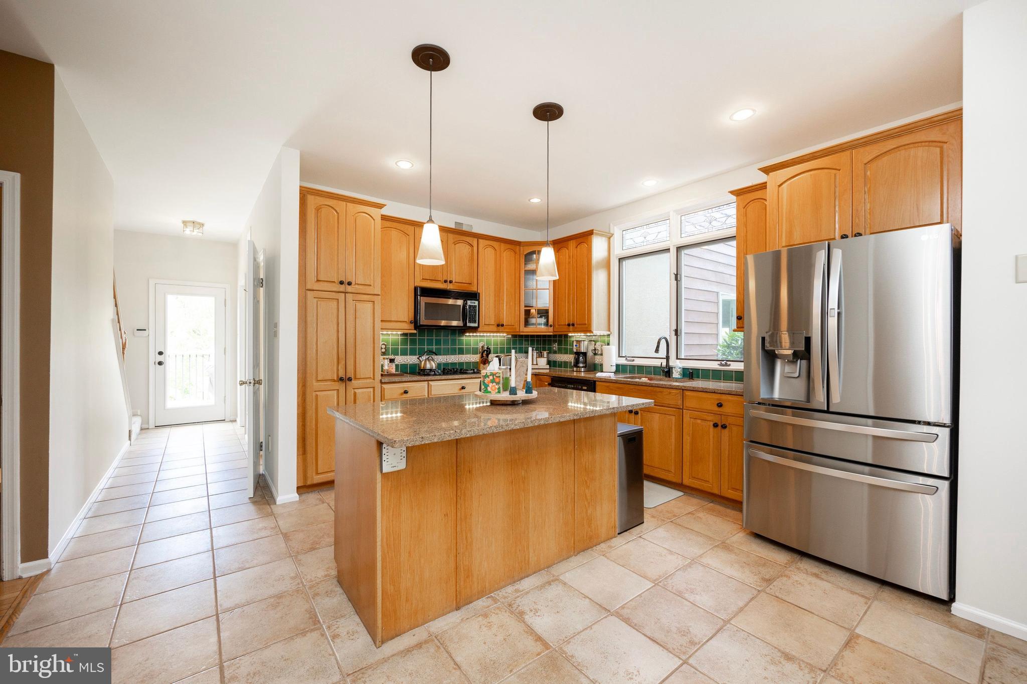 FOX POINTE - Residential