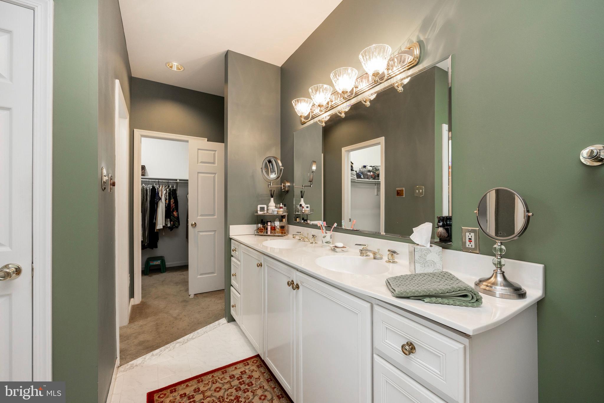 FOX POINTE - Residential