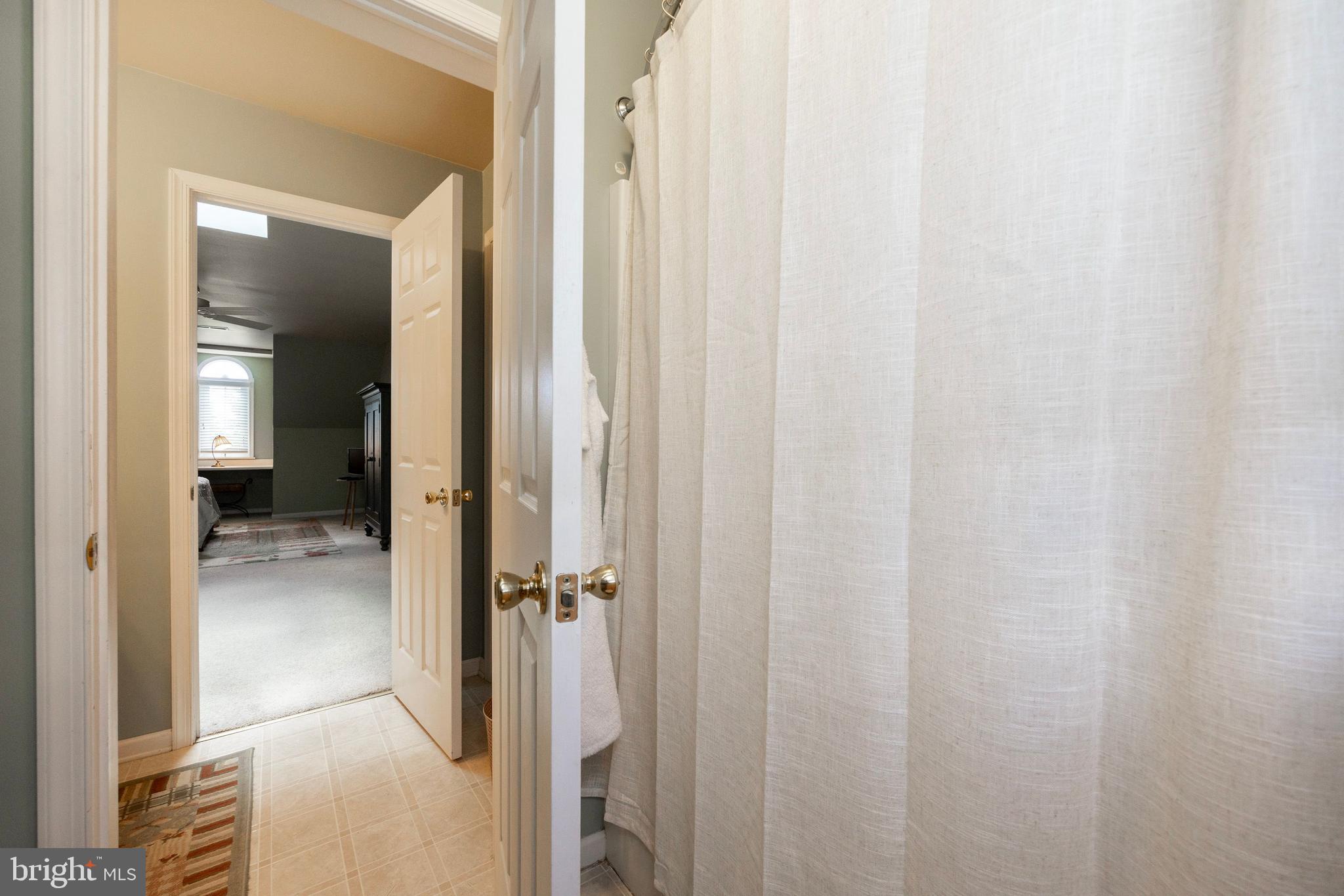 FOX POINTE - Residential