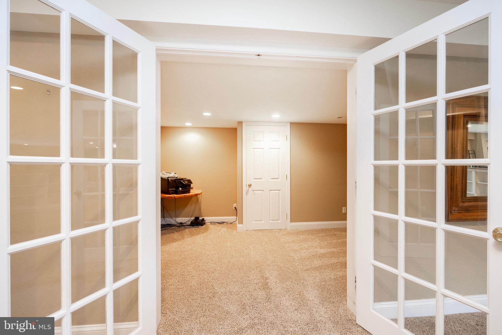 FOX POINTE - Residential