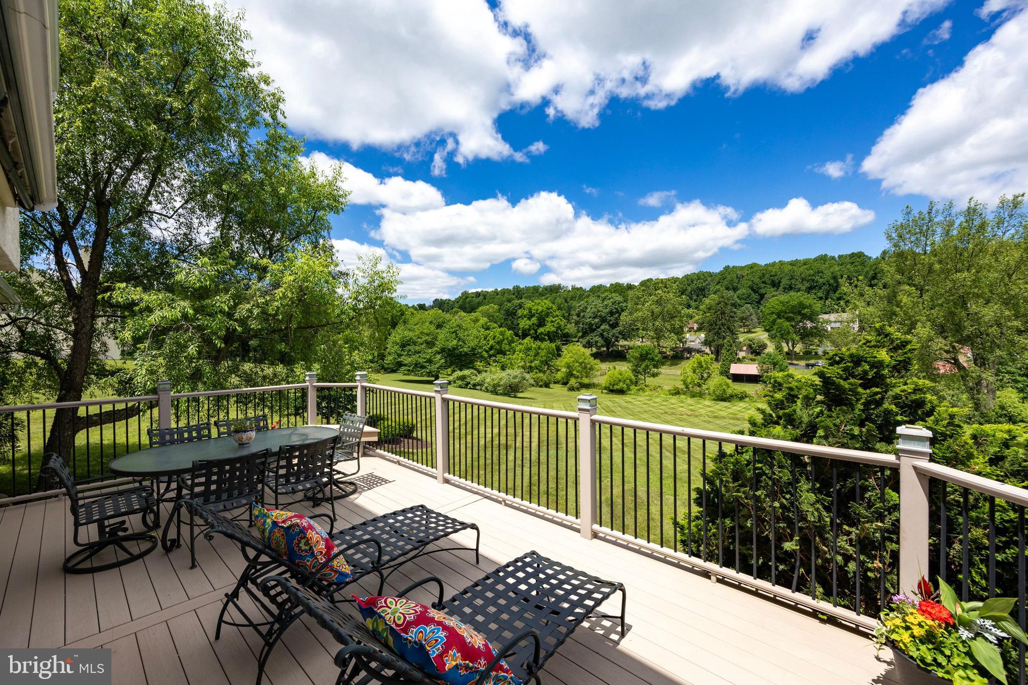 FOX POINTE - Residential