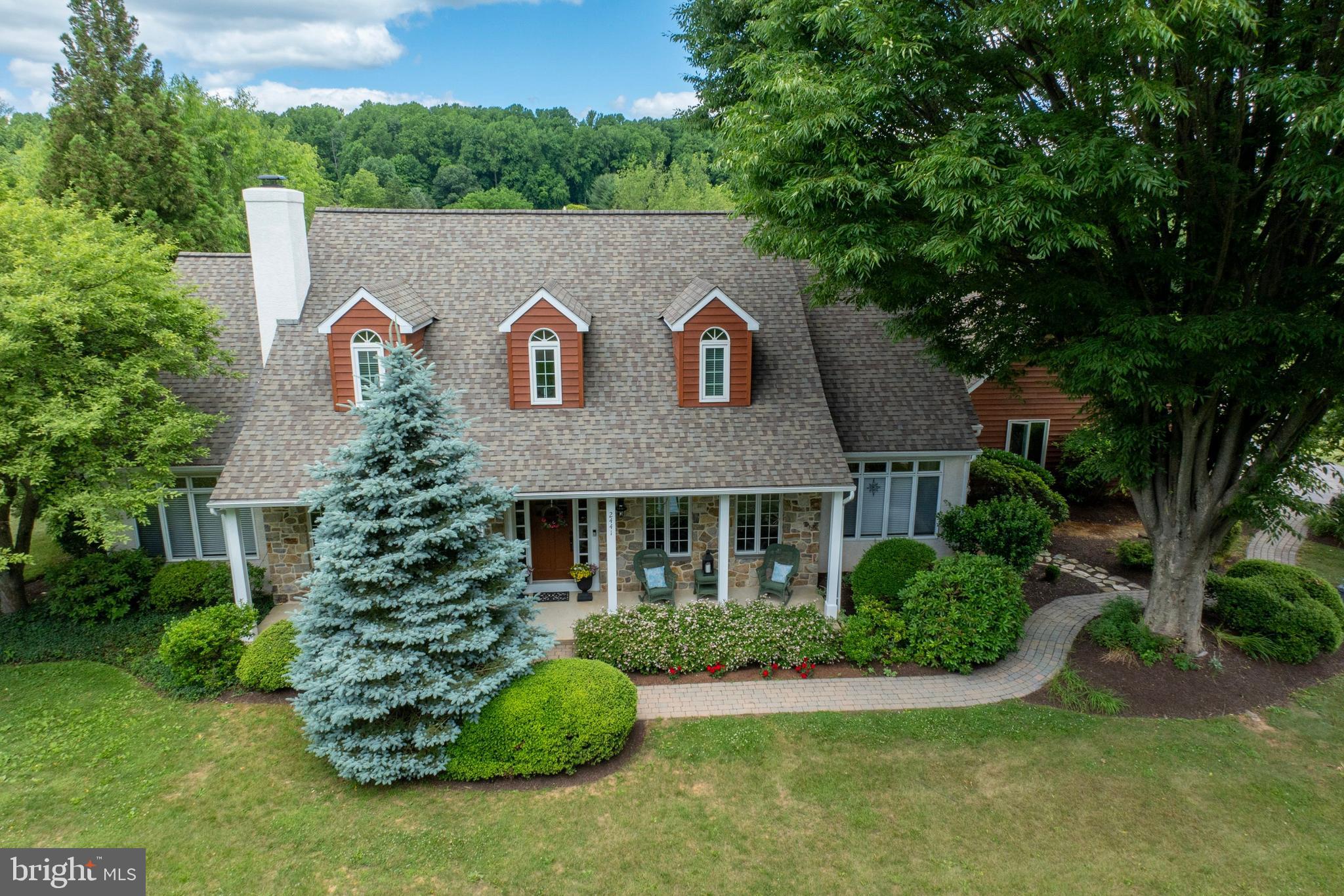 FOX POINTE - Residential