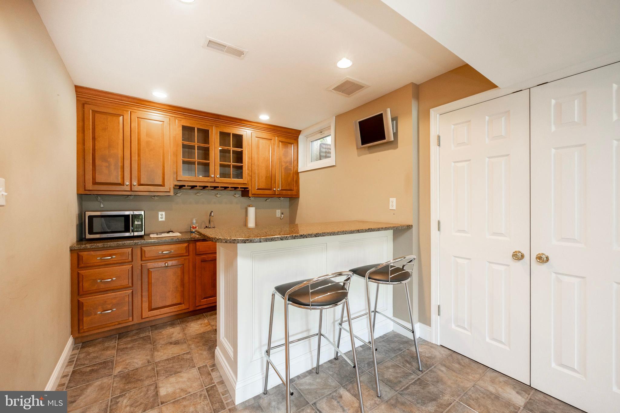 FOX POINTE - Residential