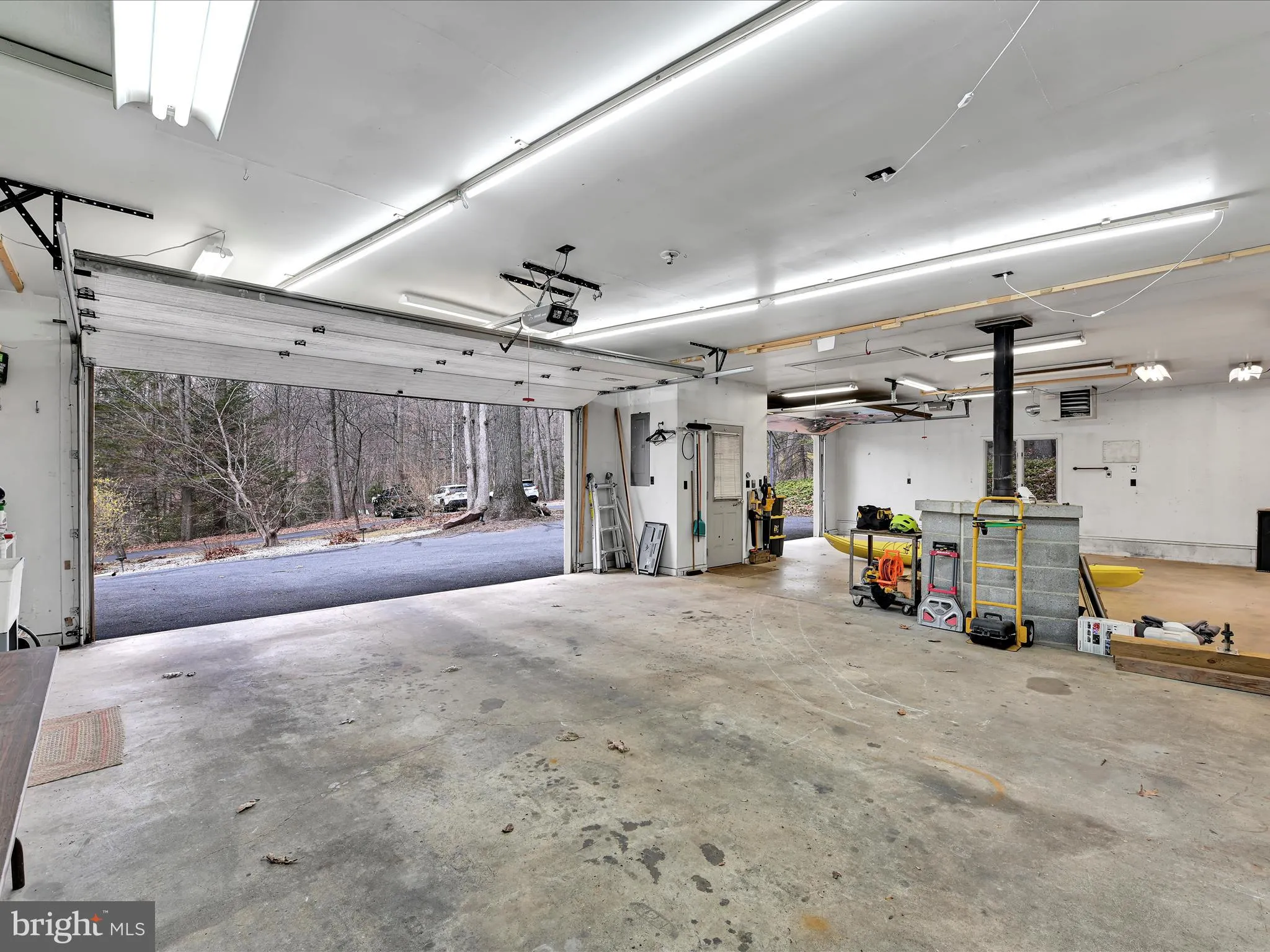 Newmanstown, Pennsylvania 17073, United States, 3 Bedrooms Bedrooms, ,3 BathroomsBathrooms,Residential,Coming Soon,99403