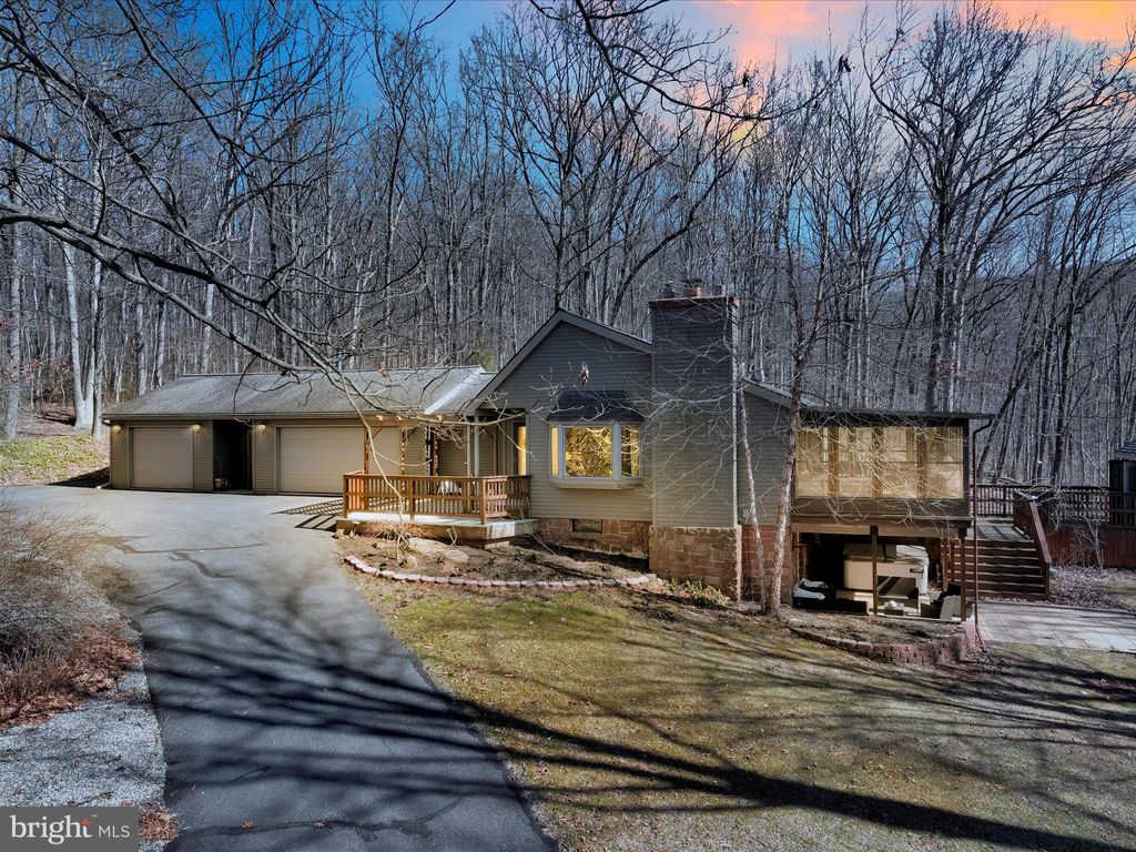 Photo of 82 Fox Road, NEWMANSTOWN, PA 17073 (MLS # PALA2065546)