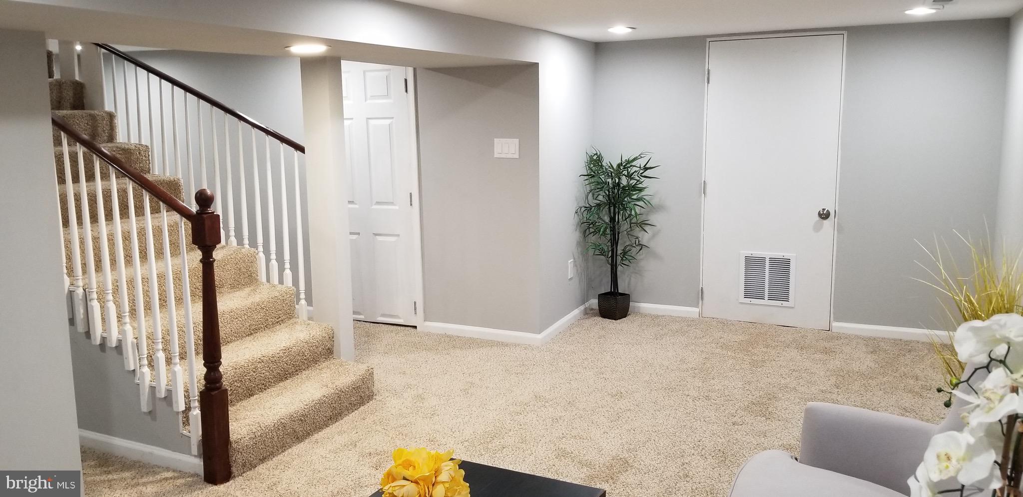 CARMODY HILLS - Residential