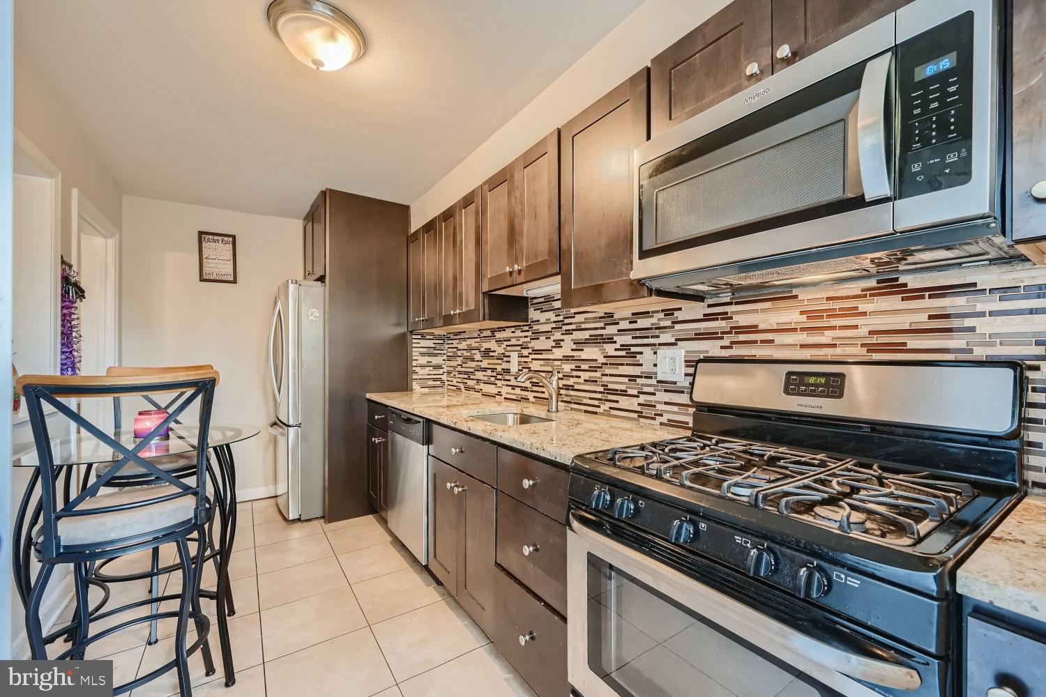 WEST HILLS - Residential